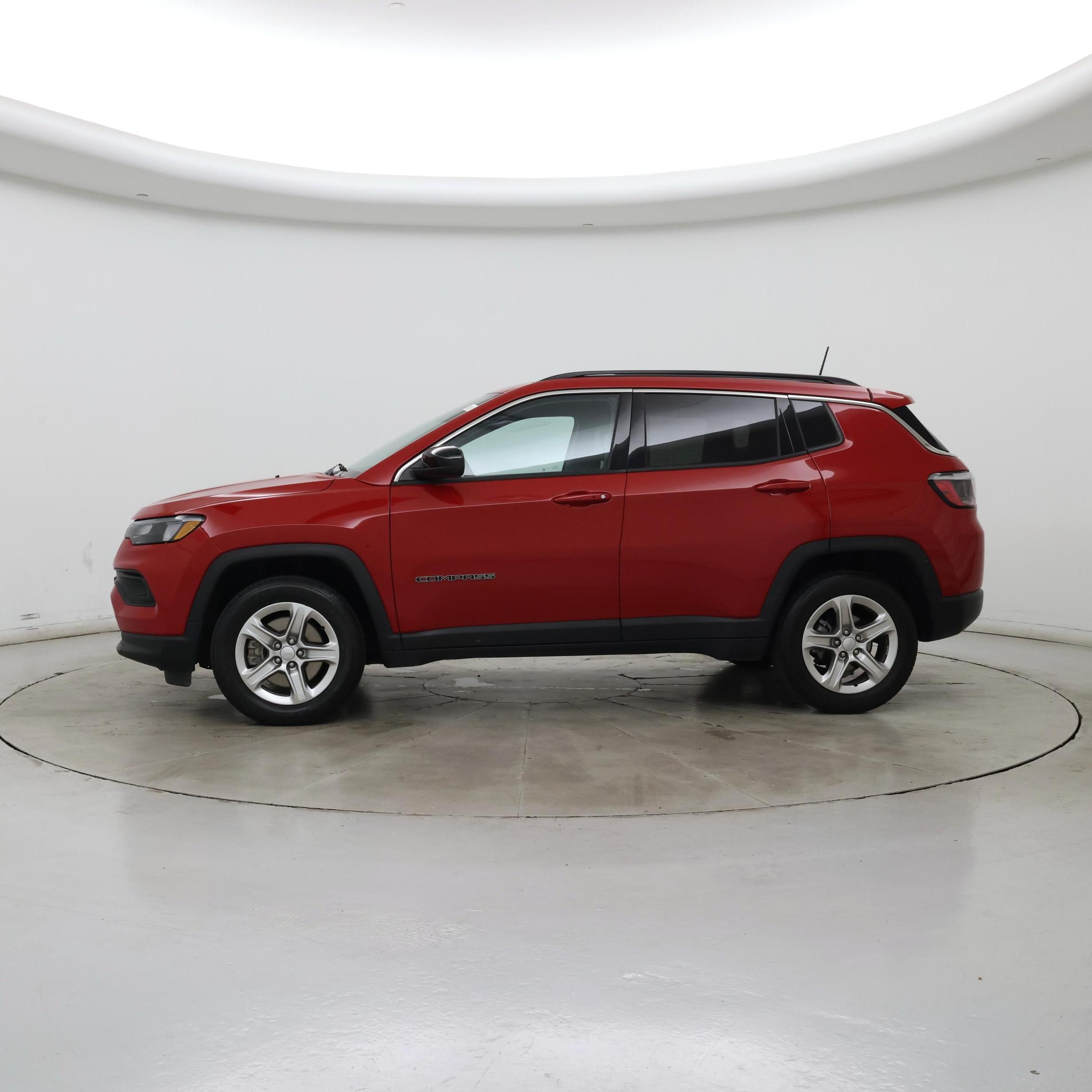 Thumbnail: 2023 Jeep Compass - 3
