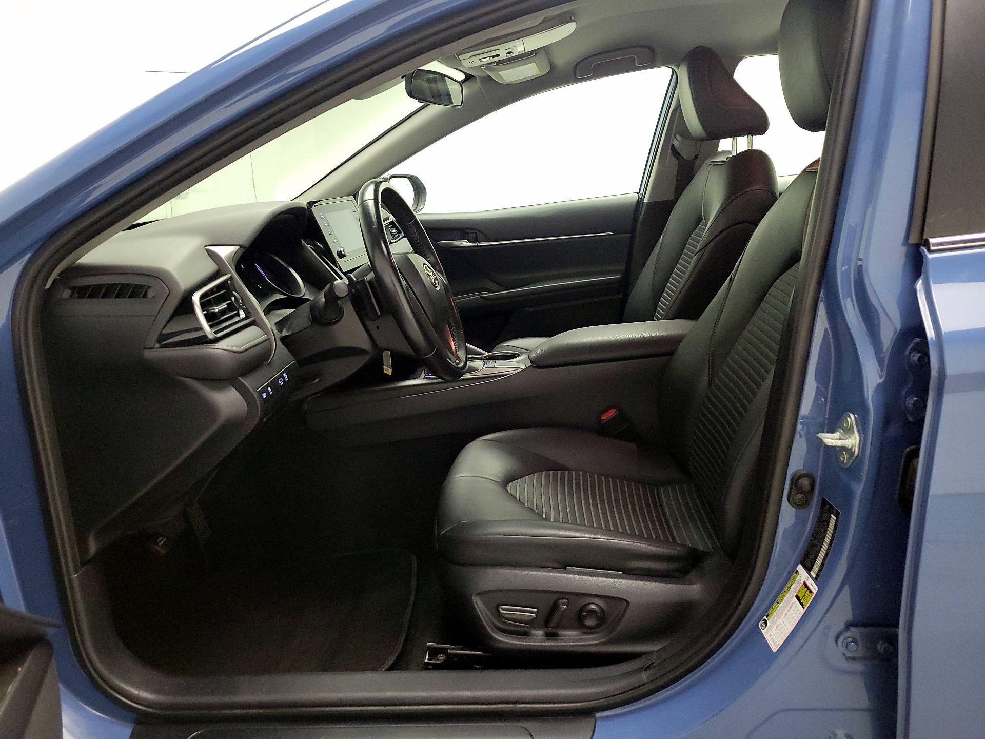 Thumbnail: 2023 Toyota Camry - 11