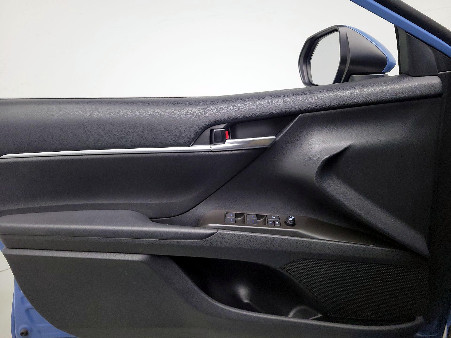 Thumbnail: 2023 Toyota Camry - 12