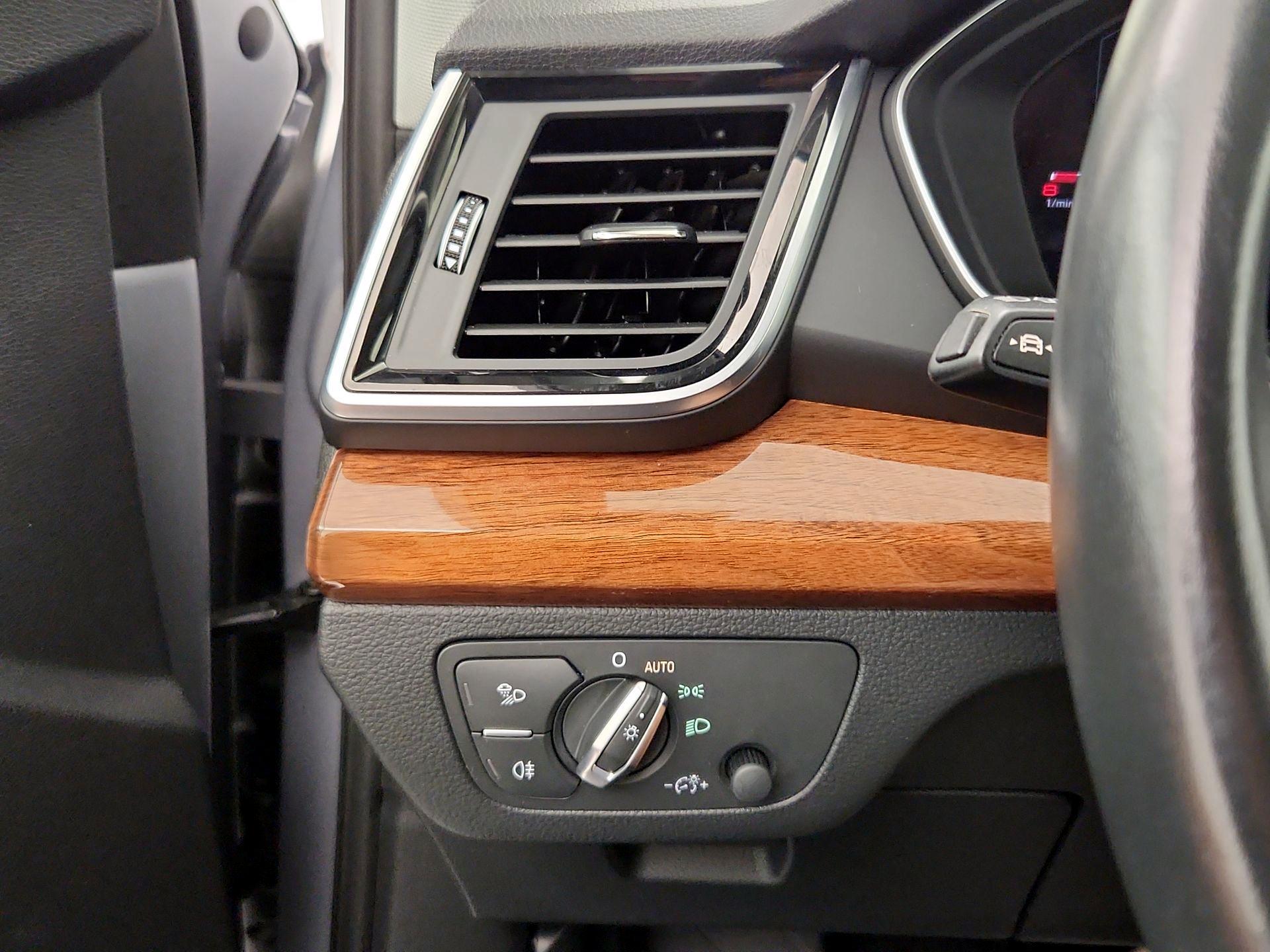 Thumbnail: 2022 Audi Q5 - 13