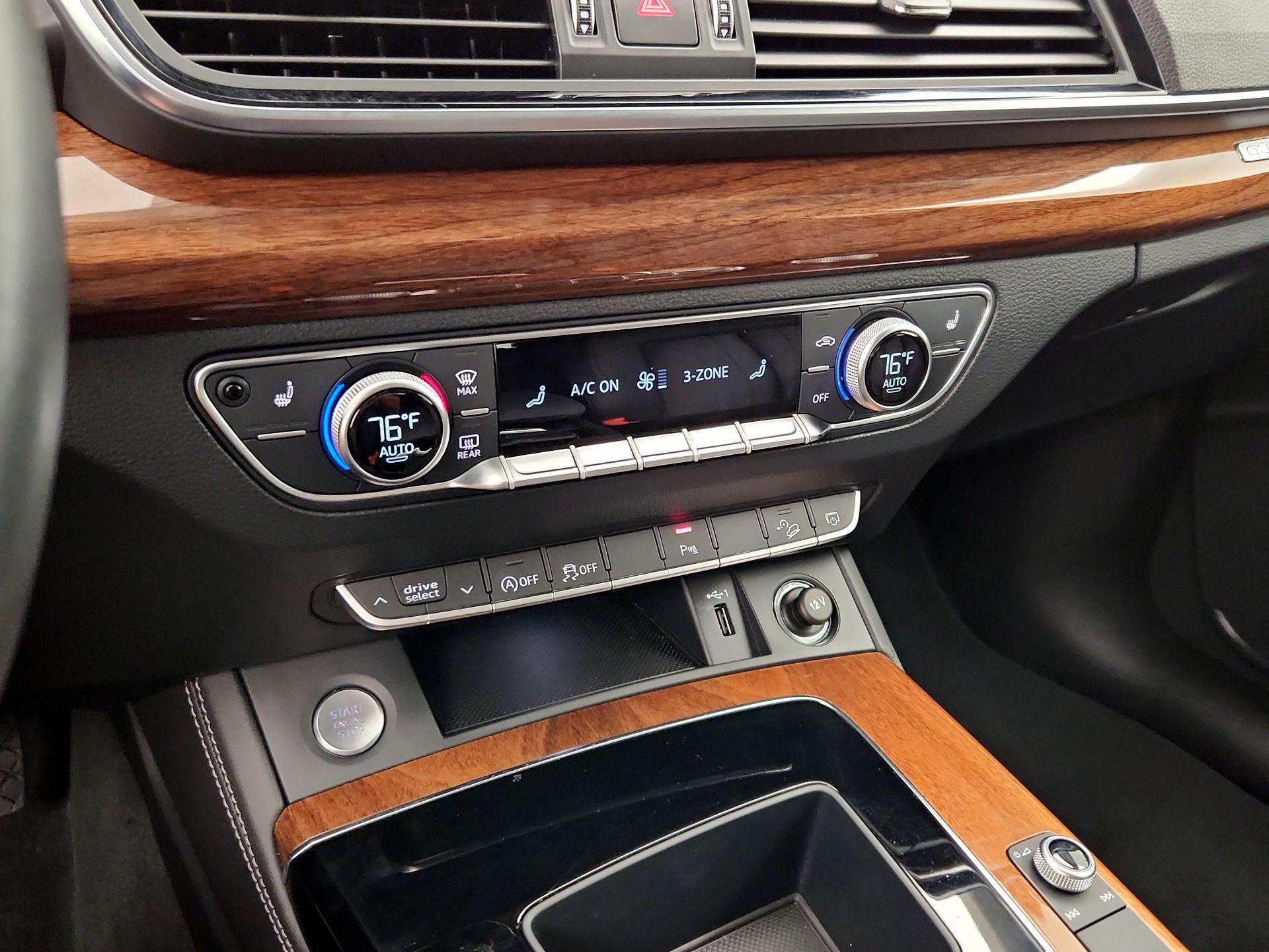 Thumbnail: 2022 Audi Q5 - 16