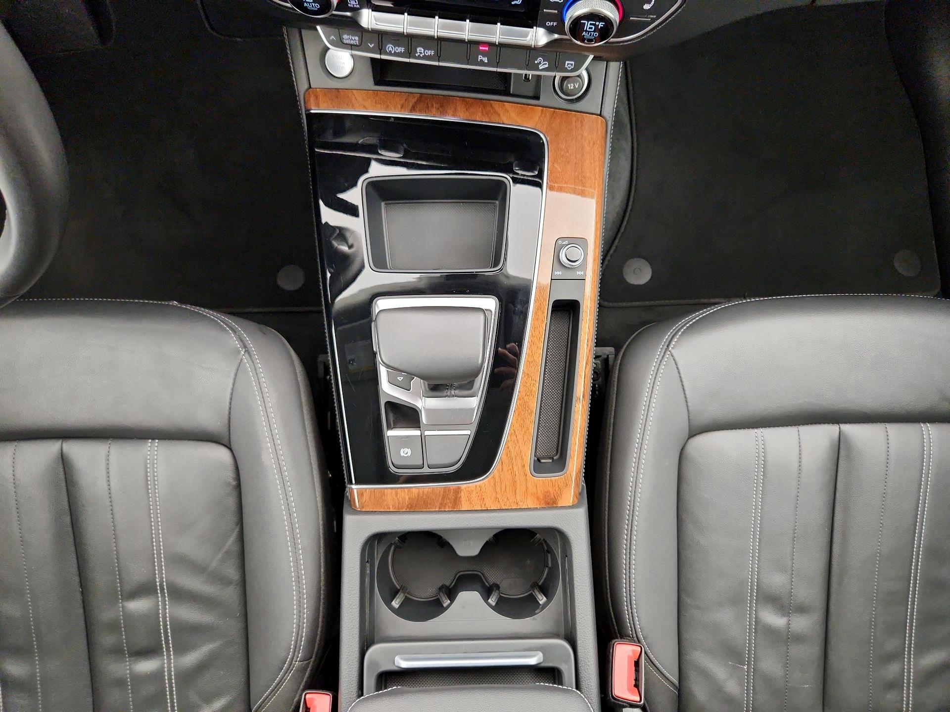 Thumbnail: 2022 Audi Q5 - 17