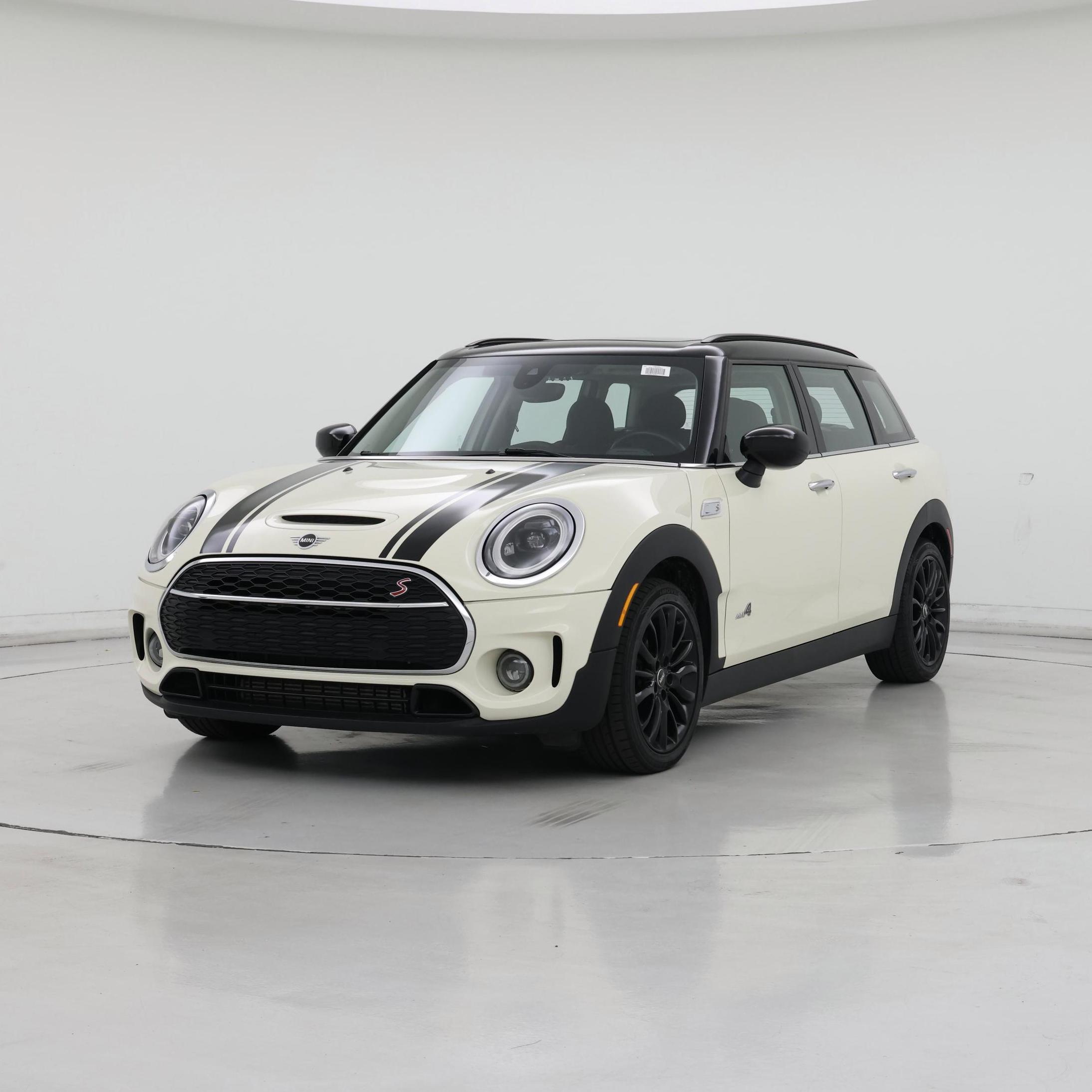 Thumbnail: 2022 MINI Cooper Clubman - 4