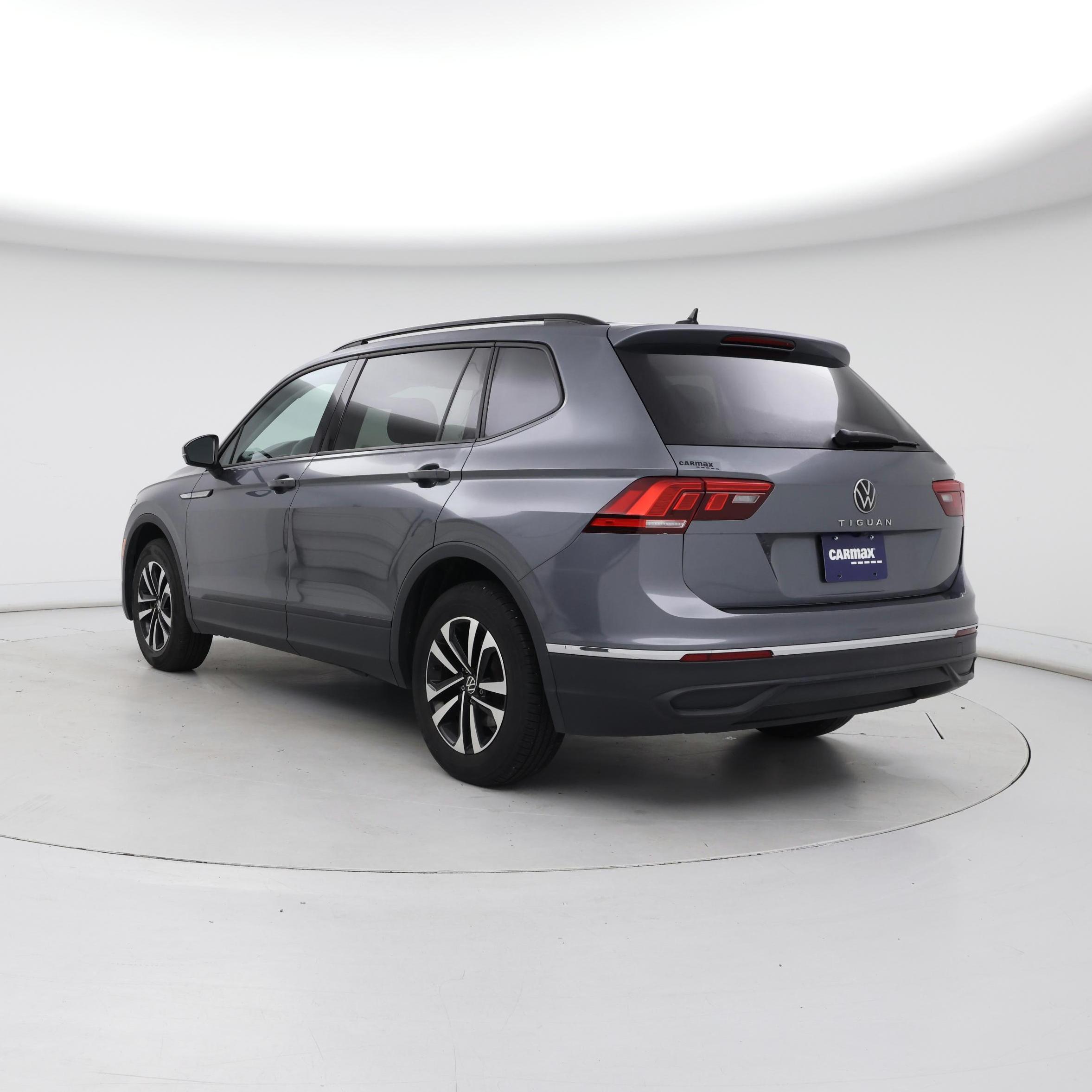 Thumbnail: 2023 Volkswagen Tiguan - 2