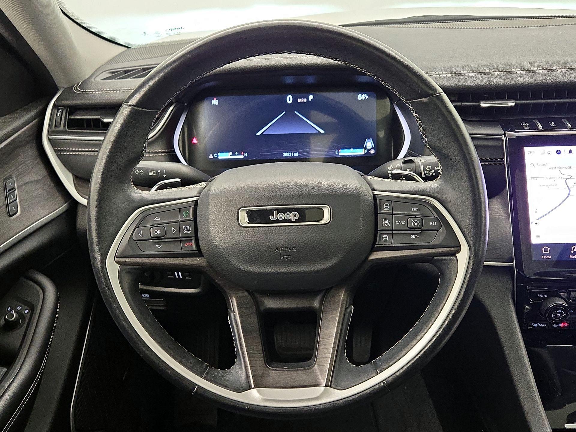 Thumbnail: 2022 Jeep Grand Cherokee - 10