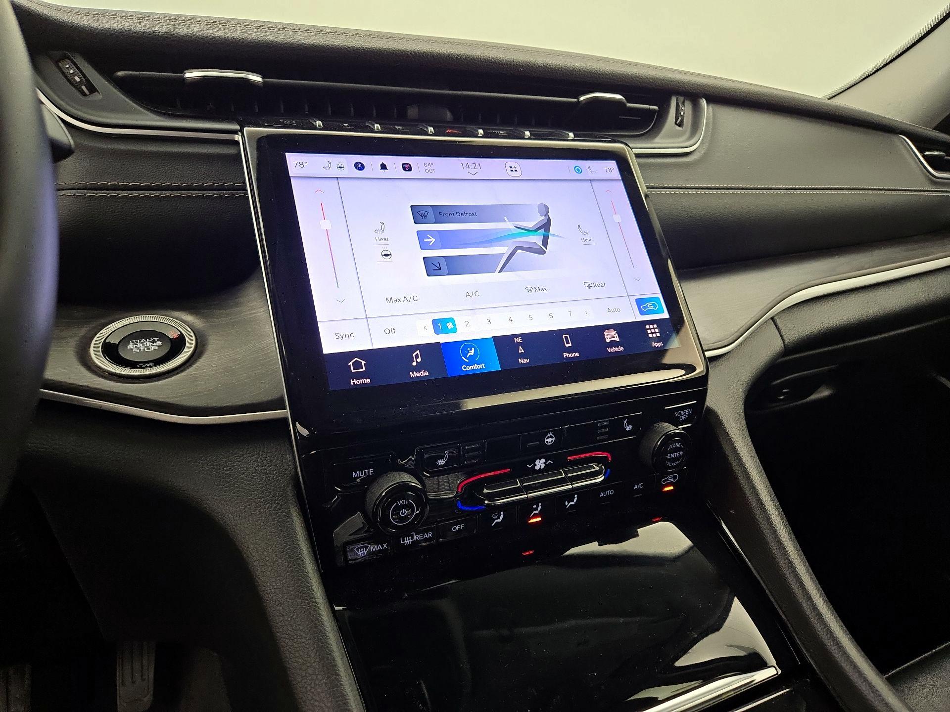 Thumbnail: 2022 Jeep Grand Cherokee - 17