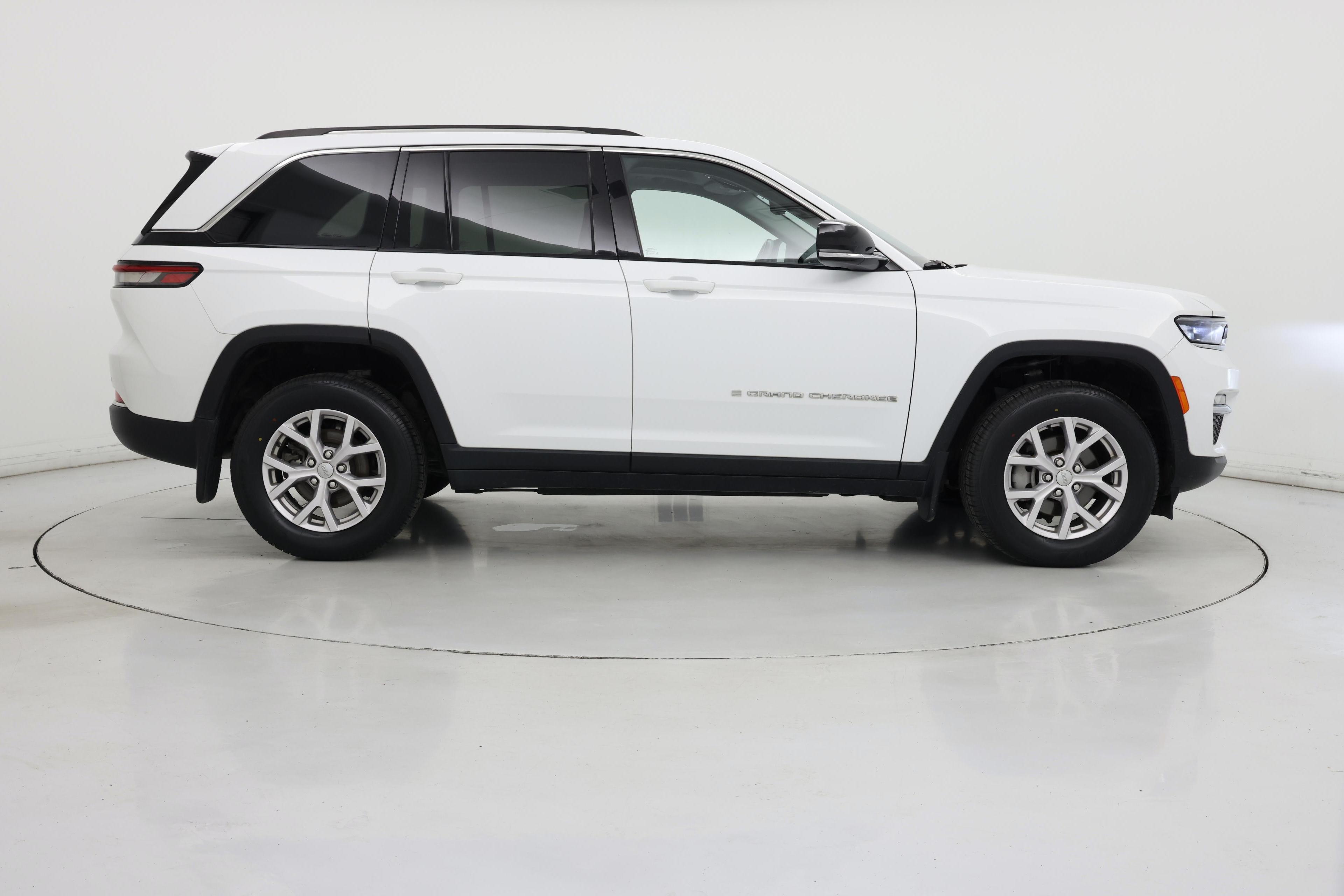 Thumbnail: 2022 Jeep Grand Cherokee - 7