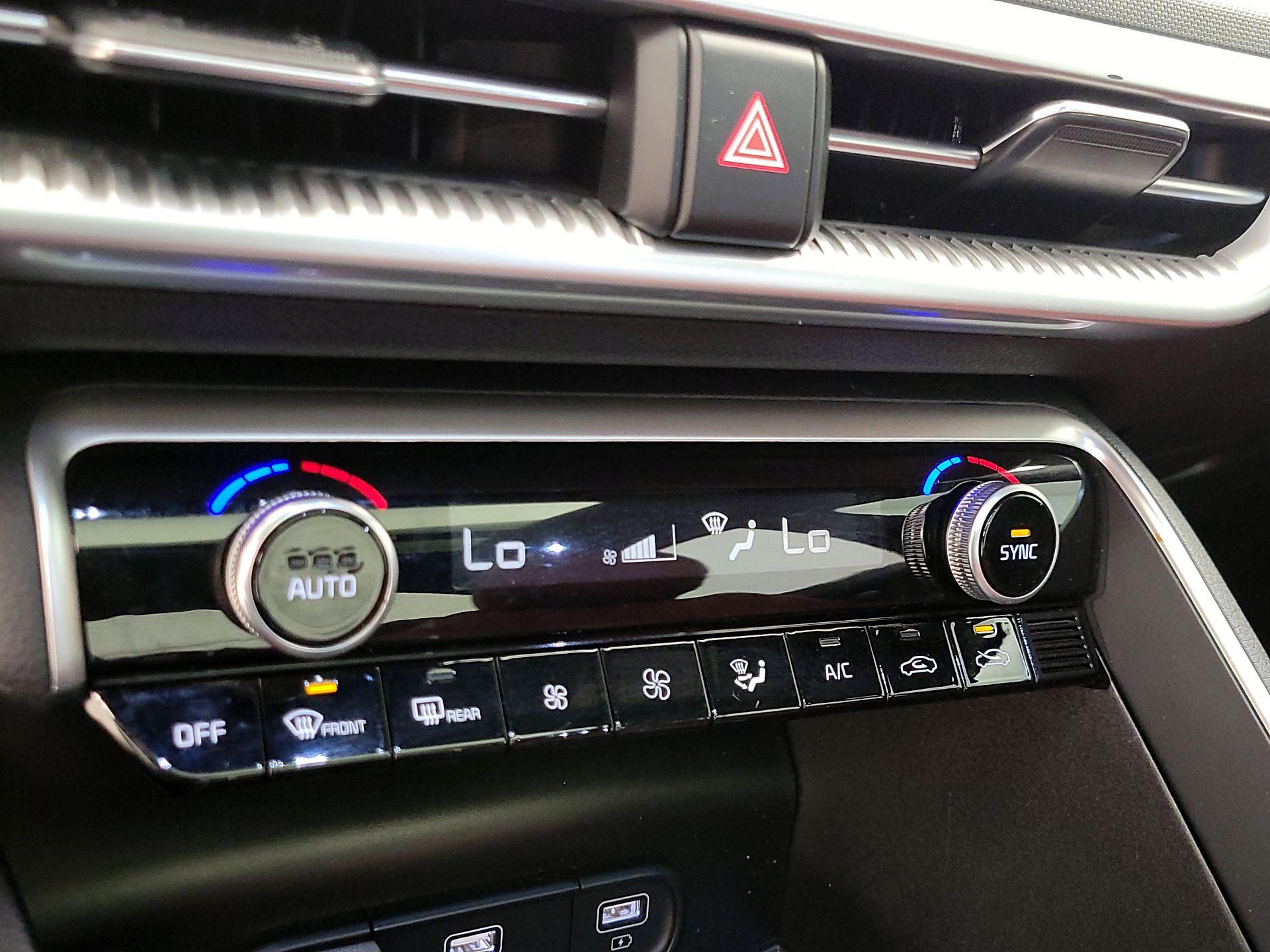 Thumbnail: 2022 Kia K5 - 17