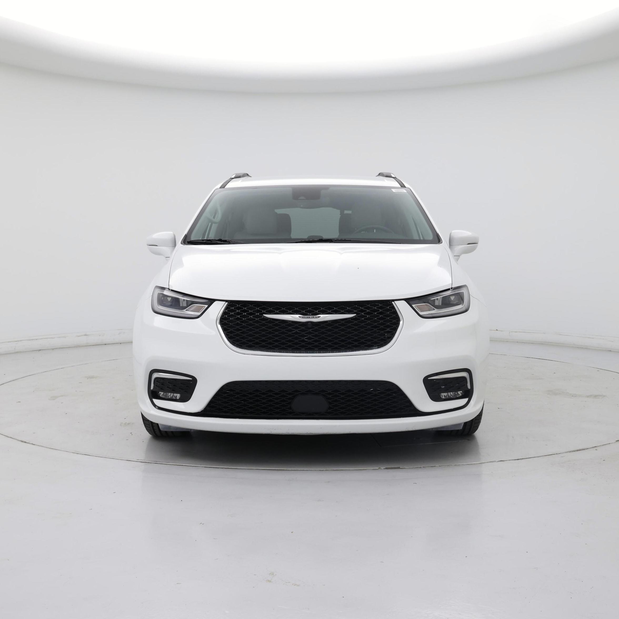 Thumbnail: 2021 Chrysler Pacifica - 4