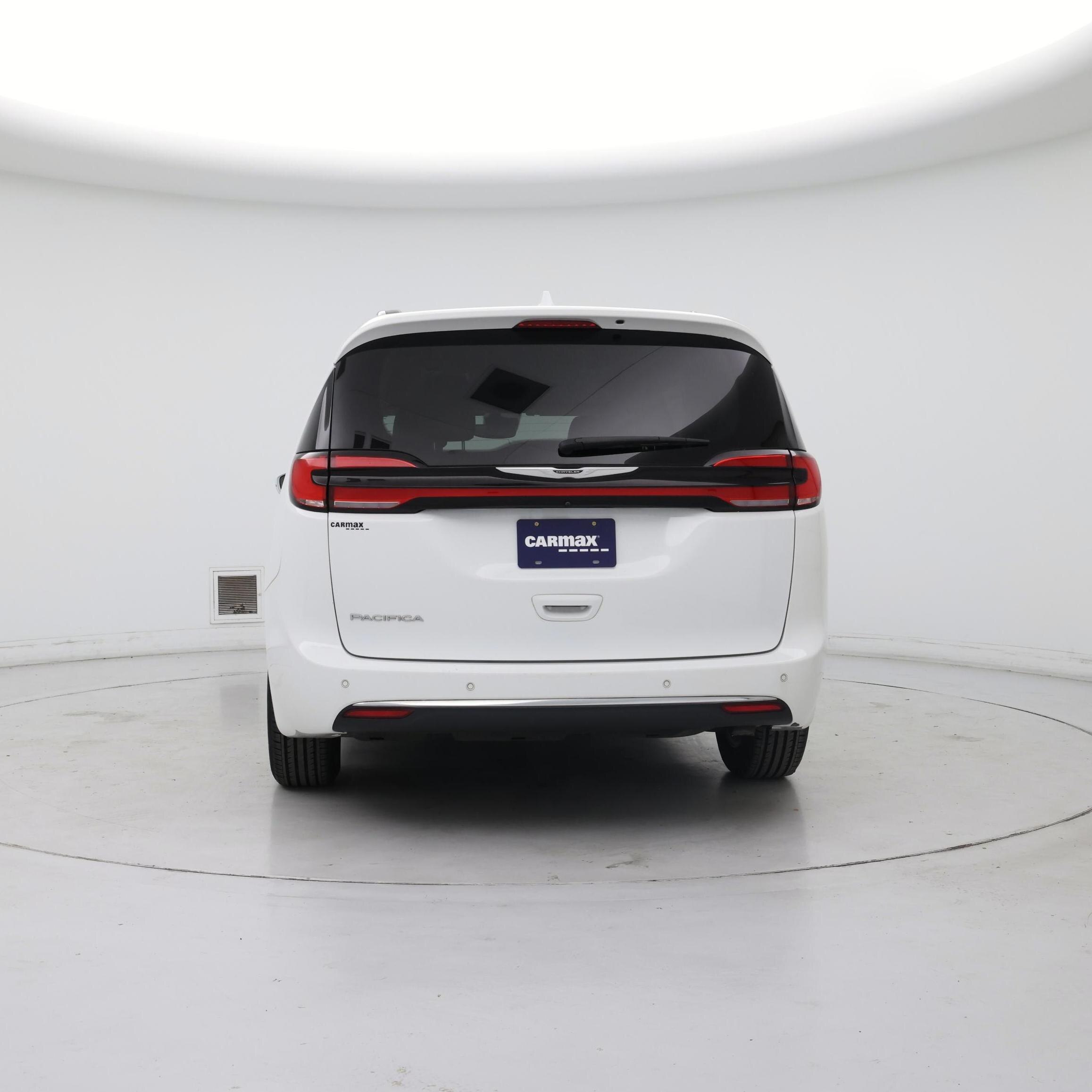 Thumbnail: 2021 Chrysler Pacifica - 6