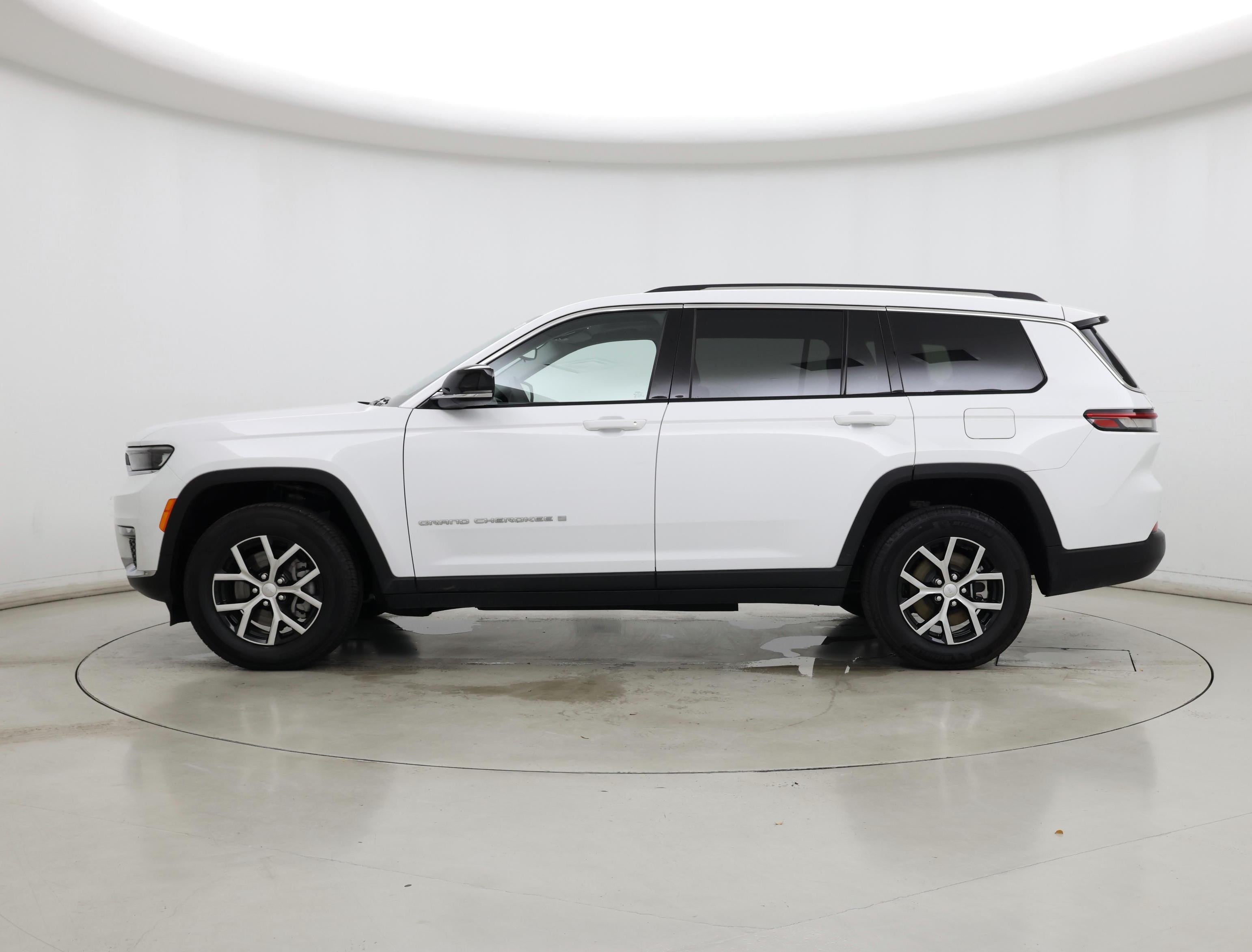 Thumbnail: 2023 Jeep Grand Cherokee L - 3