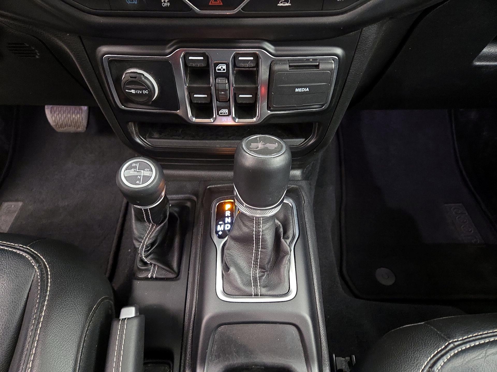 Thumbnail: 2022 Jeep Wrangler - 18