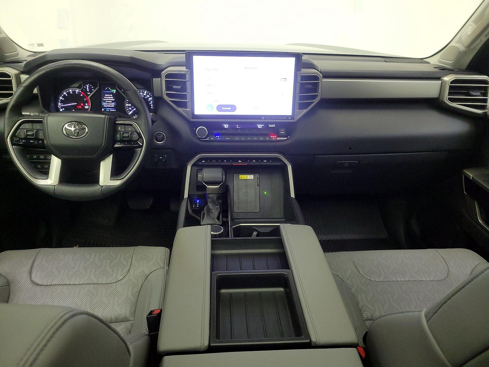 Thumbnail: 2022 Toyota Tundra - 9