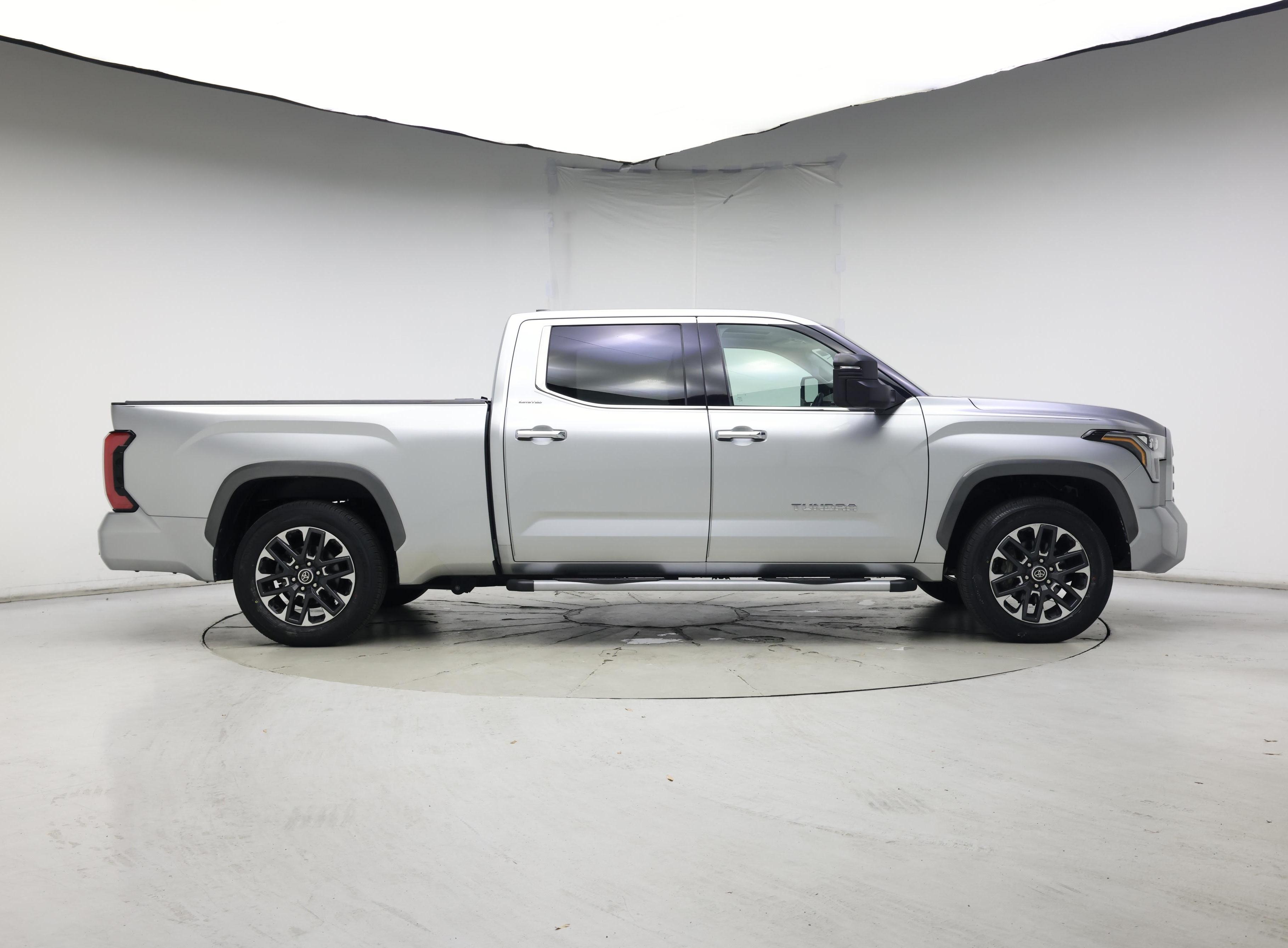 Thumbnail: 2022 Toyota Tundra - 7