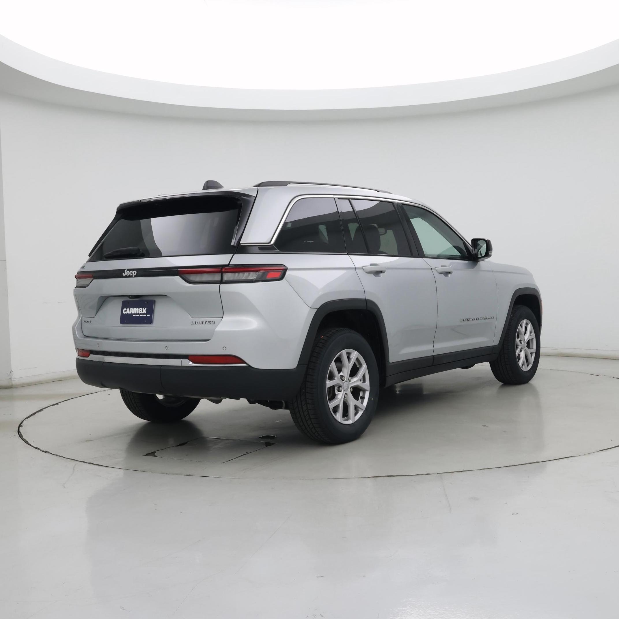 Thumbnail: 2022 Jeep Grand Cherokee - 8