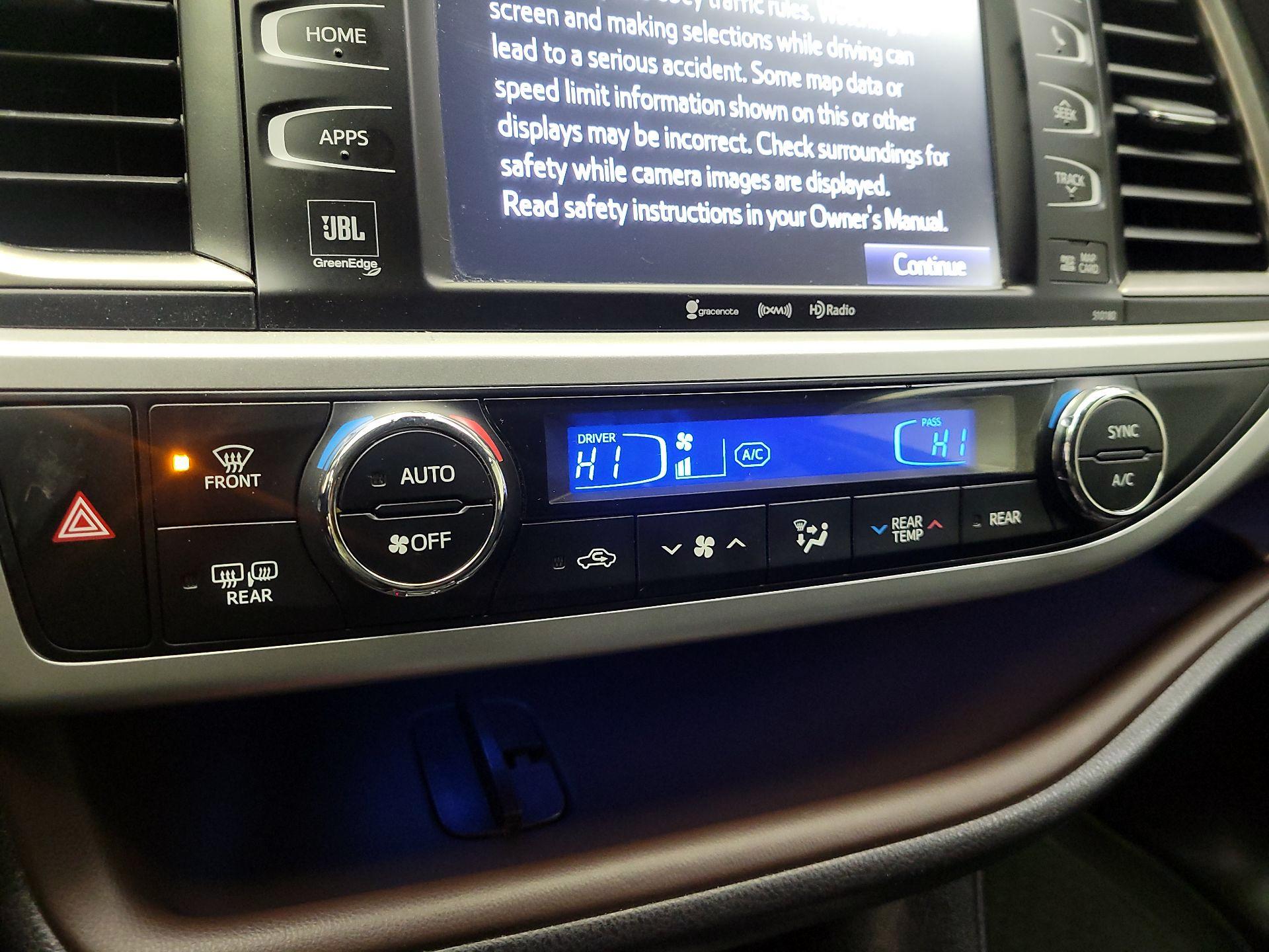 Thumbnail: 2018 Toyota Highlander - 17