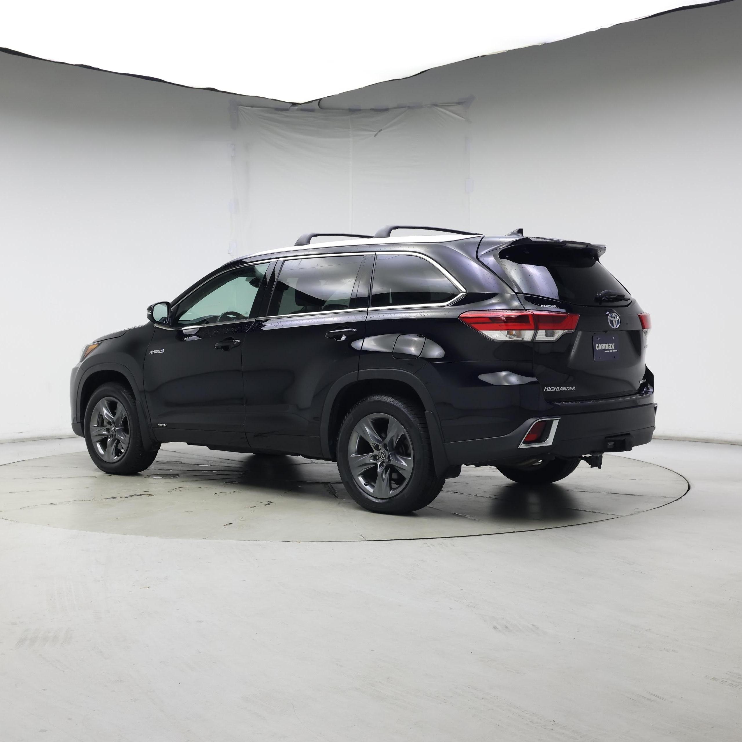 Thumbnail: 2018 Toyota Highlander - 2