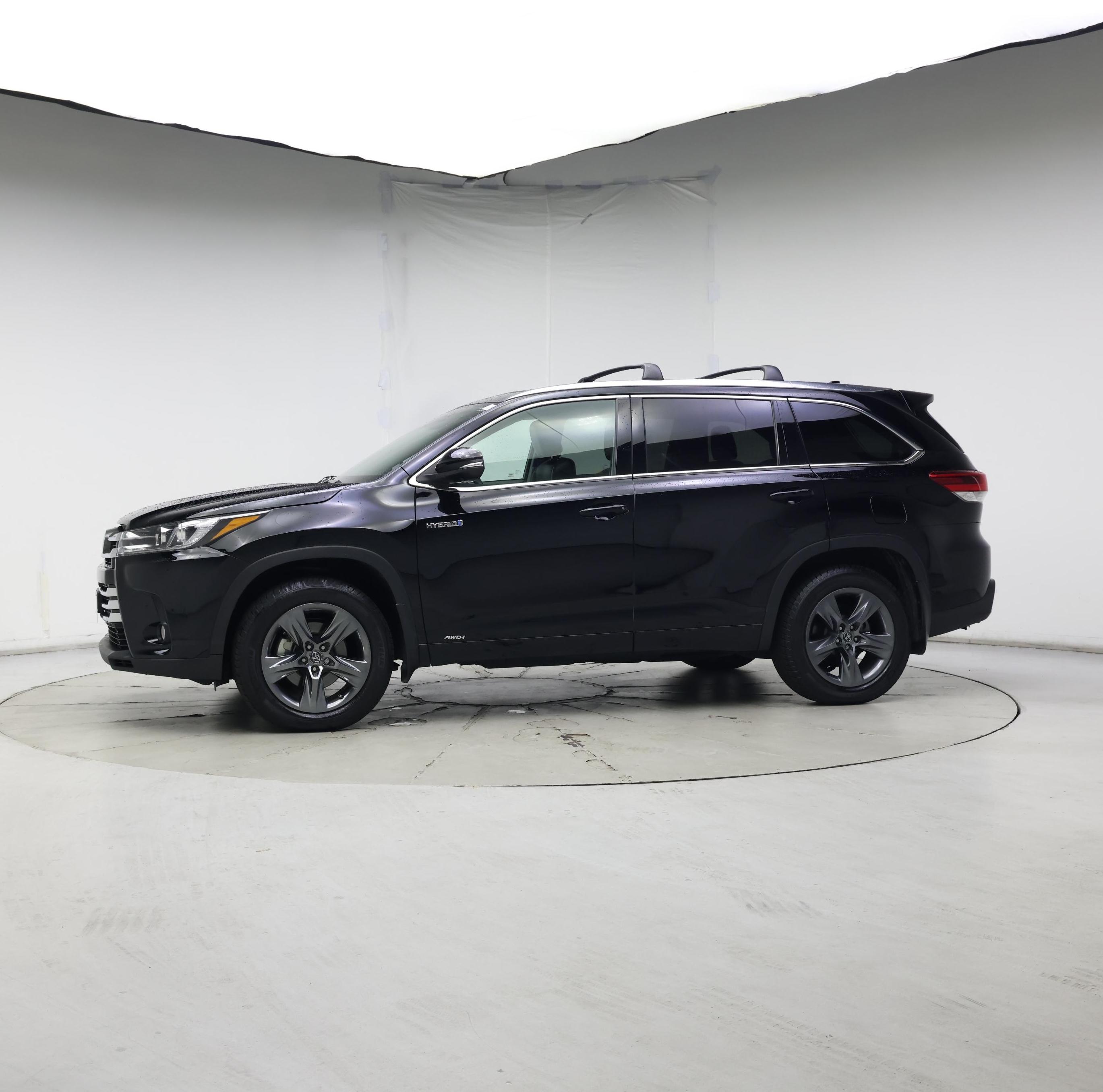 Thumbnail: 2018 Toyota Highlander - 3