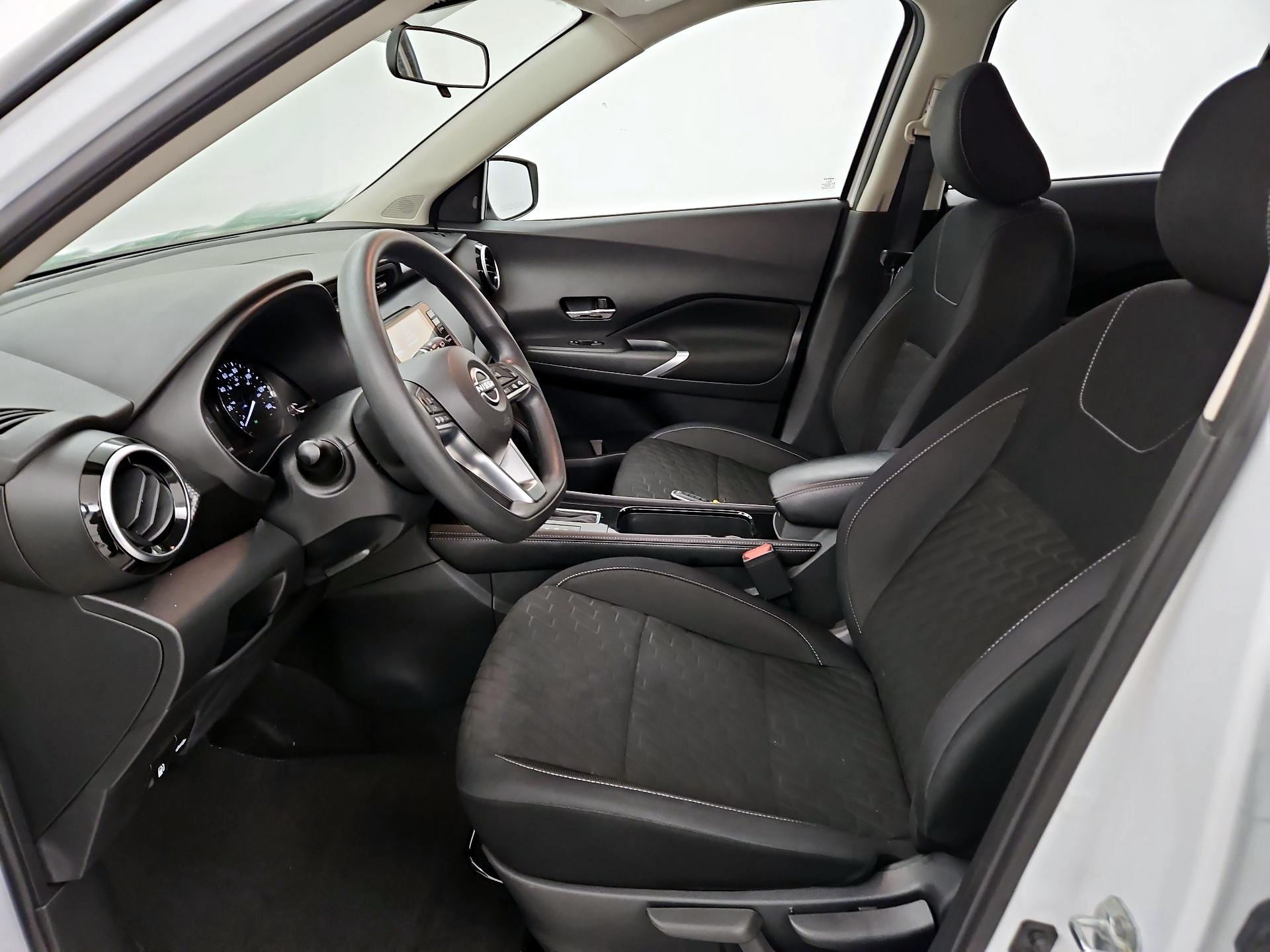 Thumbnail: 2023 Nissan Kicks - 11