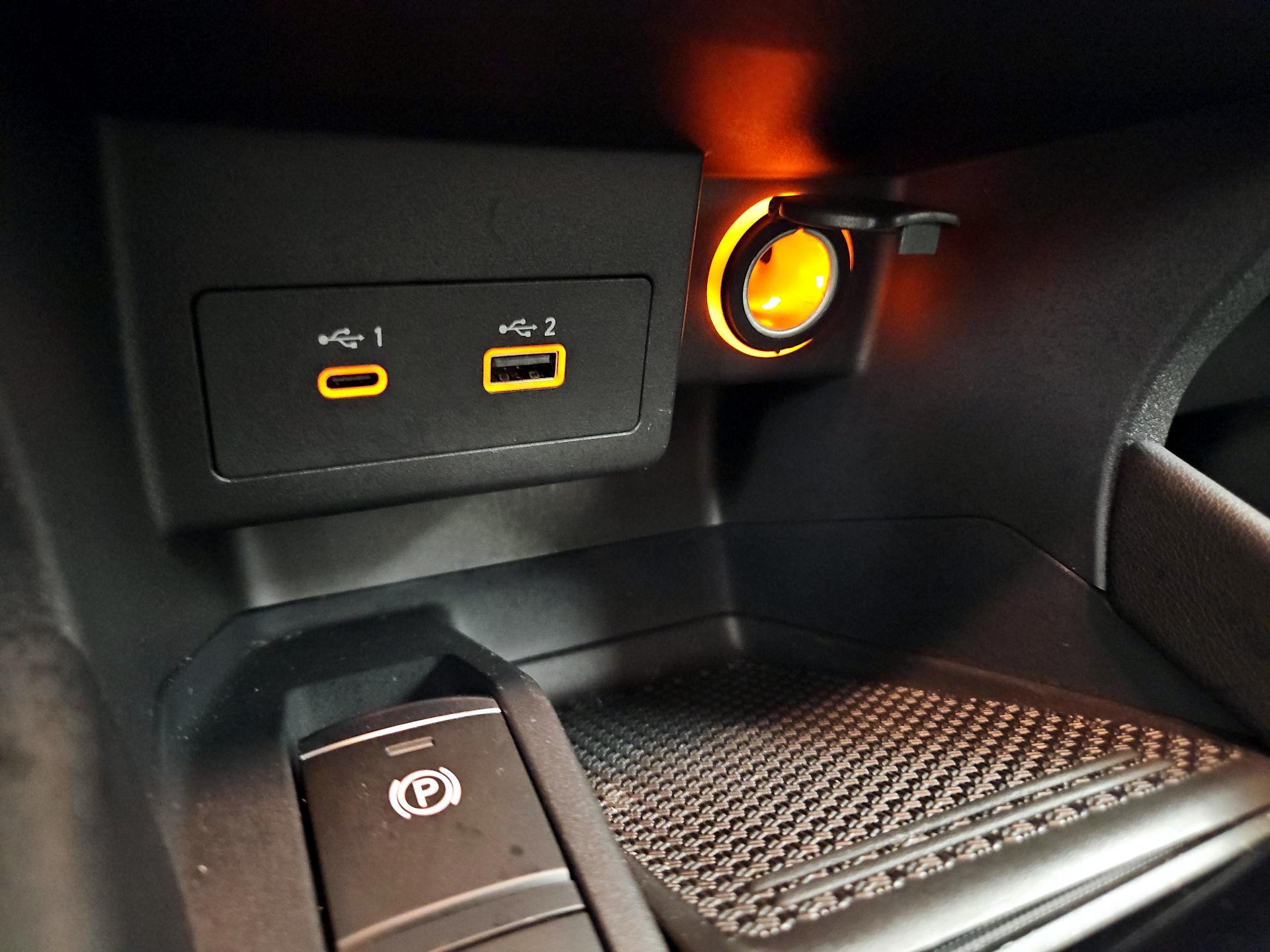 Thumbnail: 2023 Nissan Kicks - 17