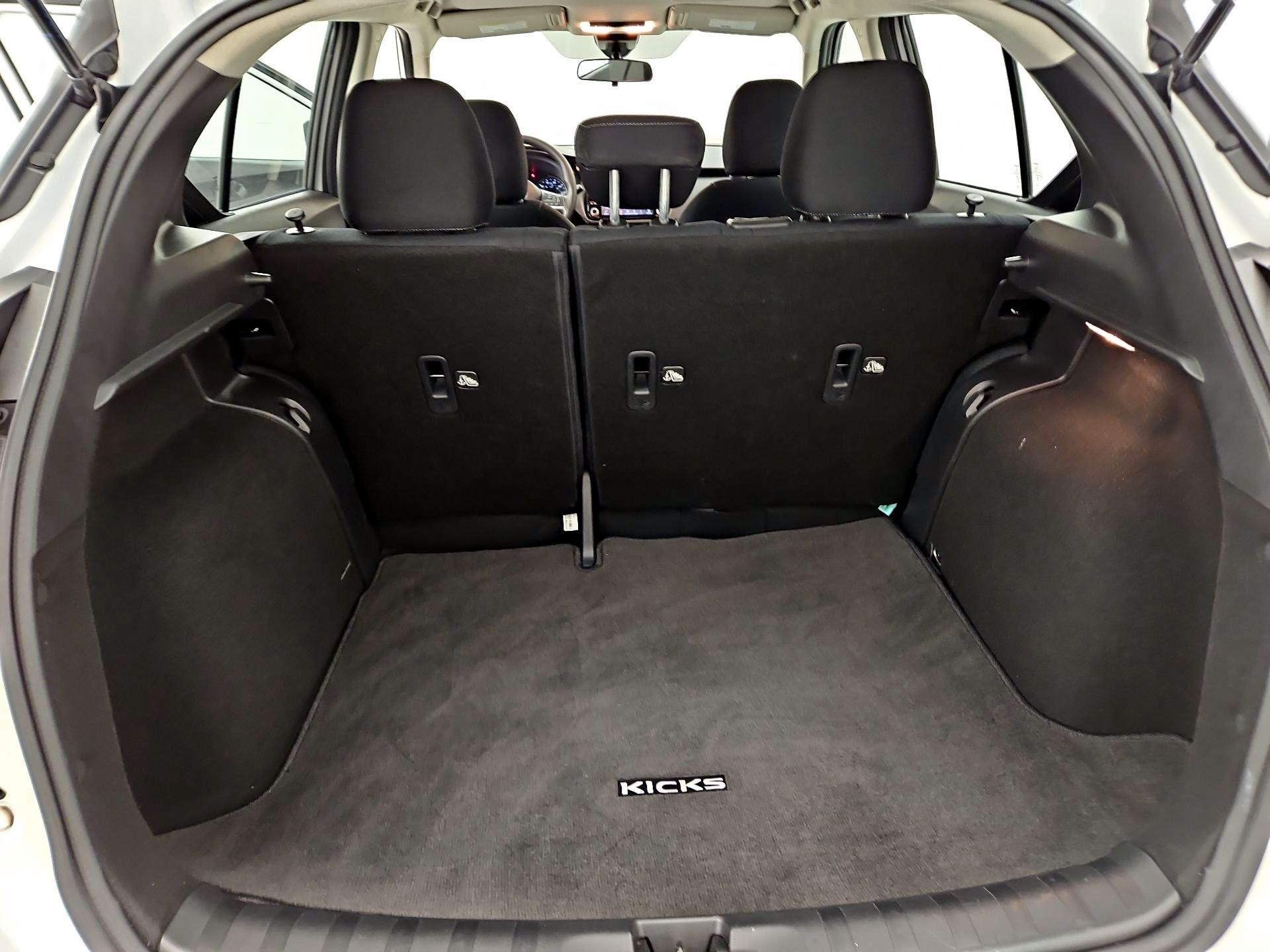 Thumbnail: 2023 Nissan Kicks - 19