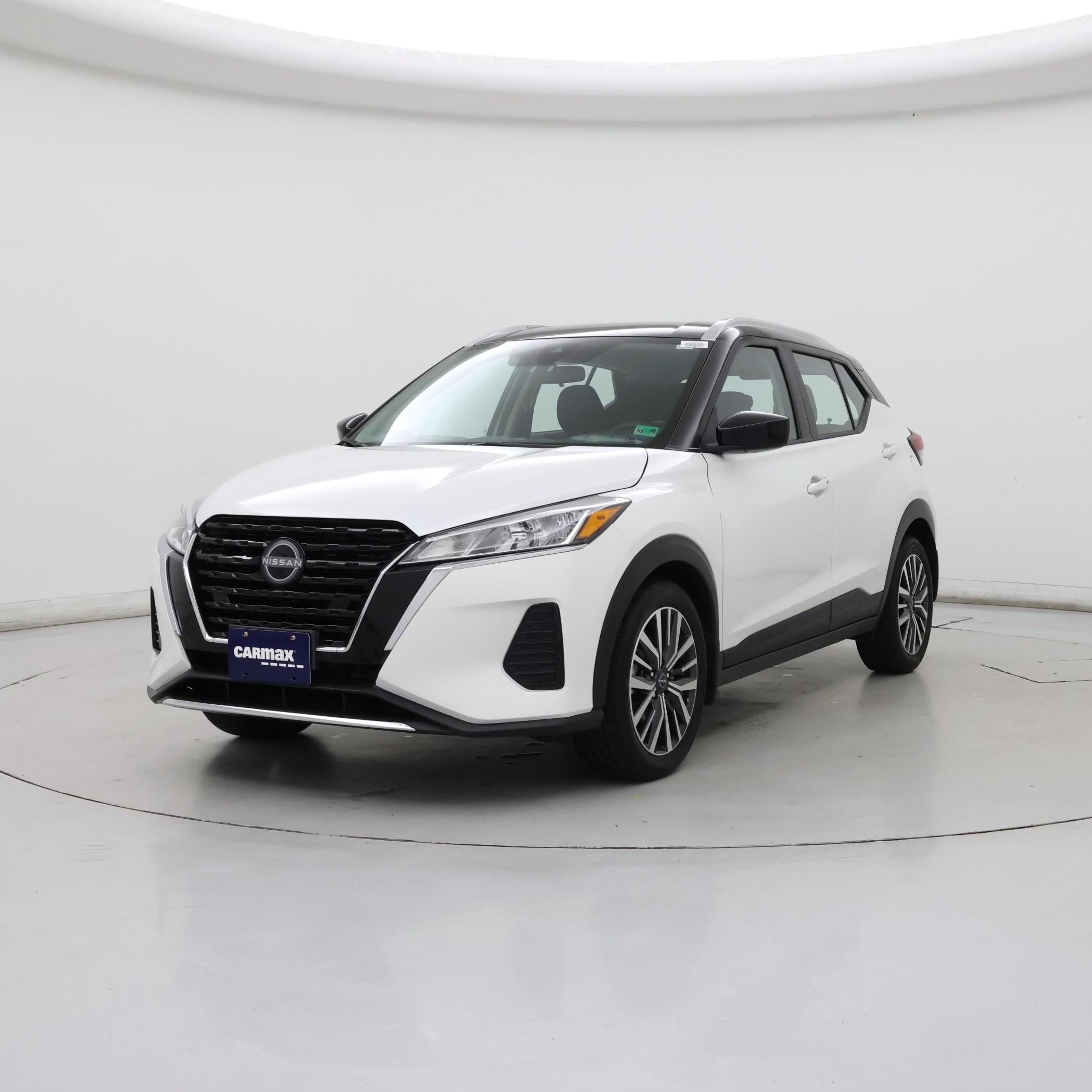 Thumbnail: 2023 Nissan Kicks - 4