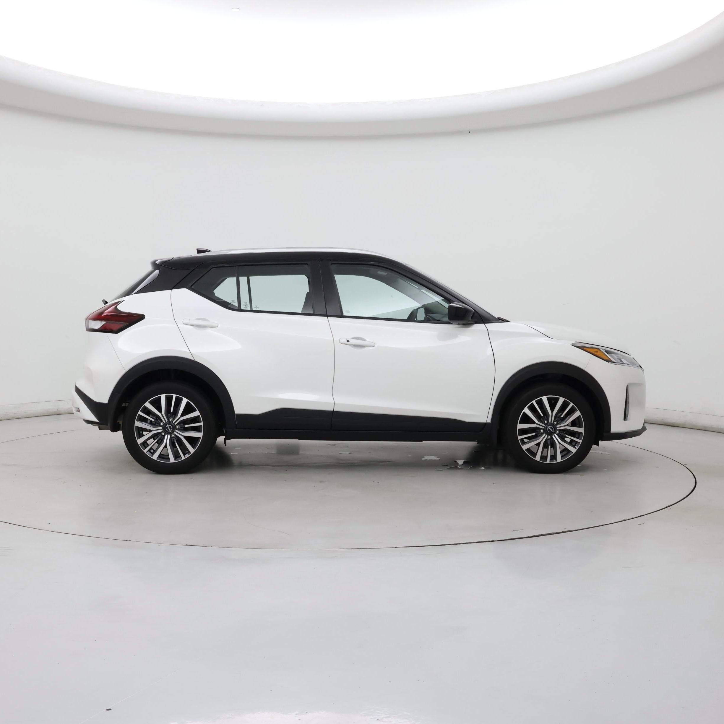 Thumbnail: 2023 Nissan Kicks - 7