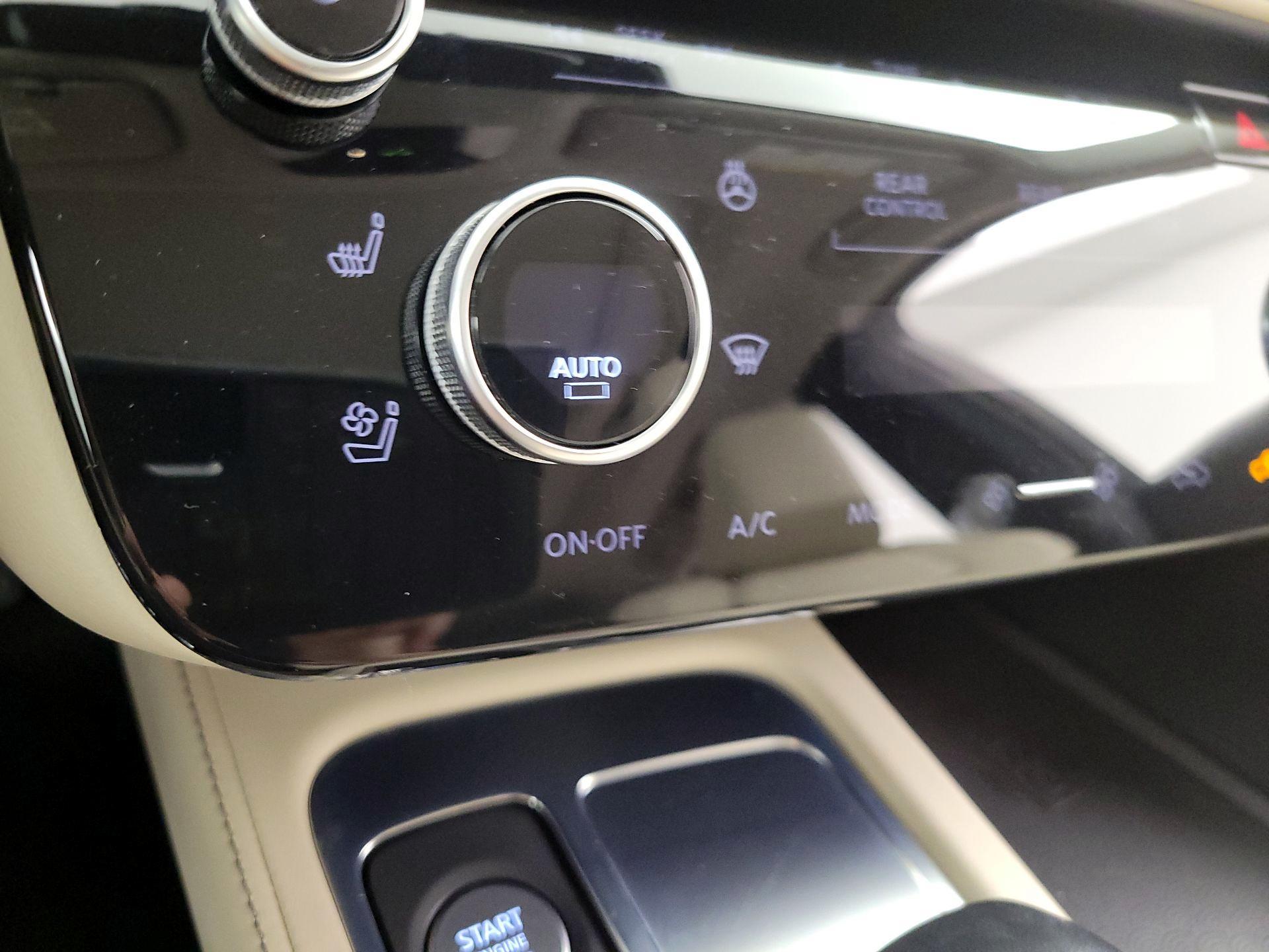 Thumbnail: 2023 INFINITI QX60 - 16