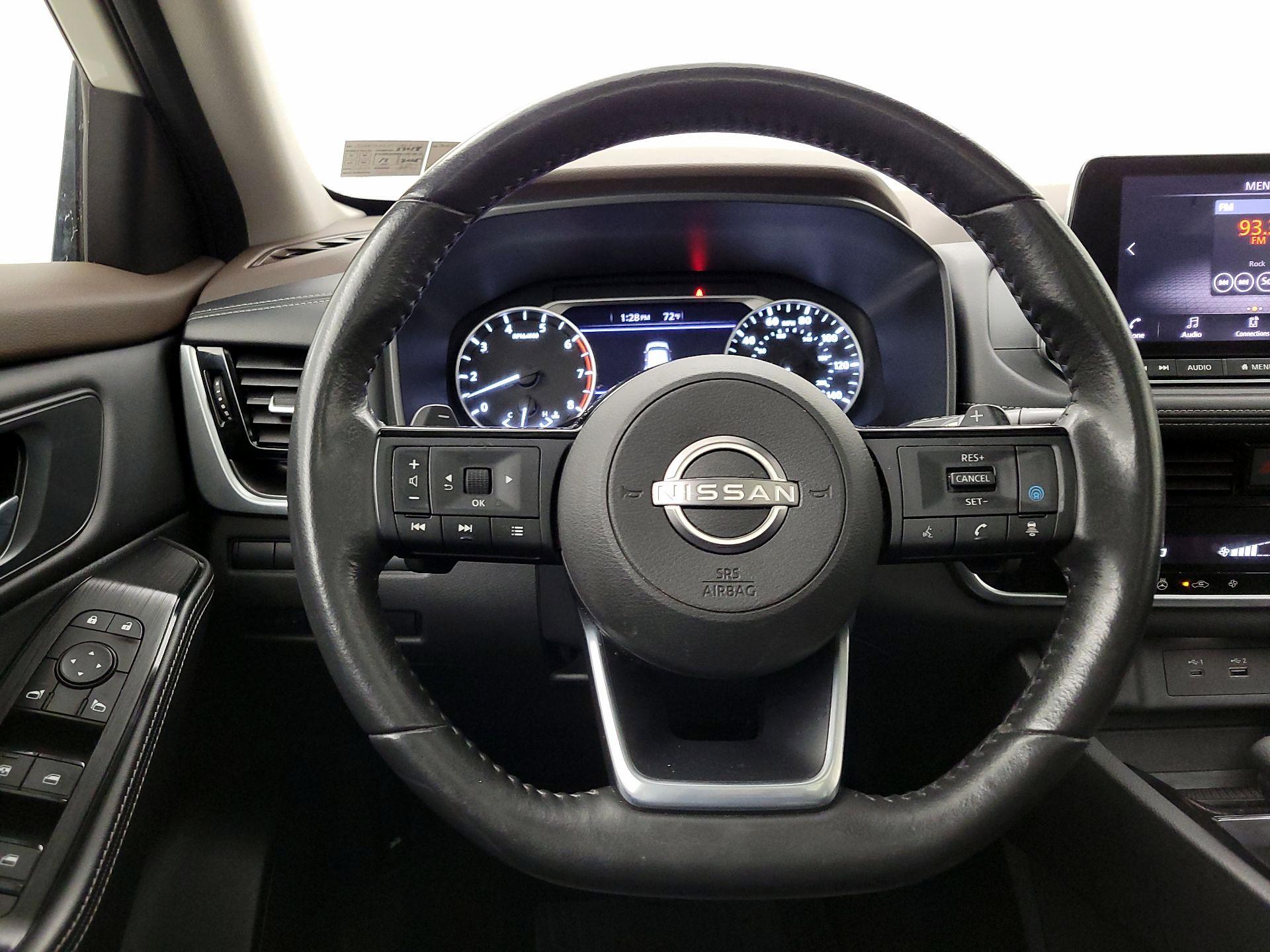 Thumbnail: 2022 Nissan Rogue - 10