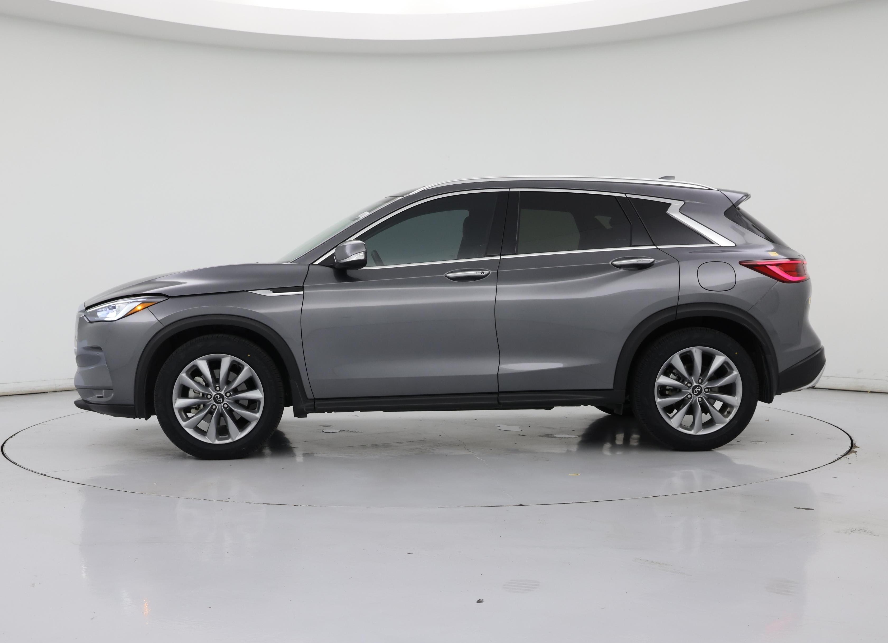 Thumbnail: 2022 INFINITI QX50 - 3