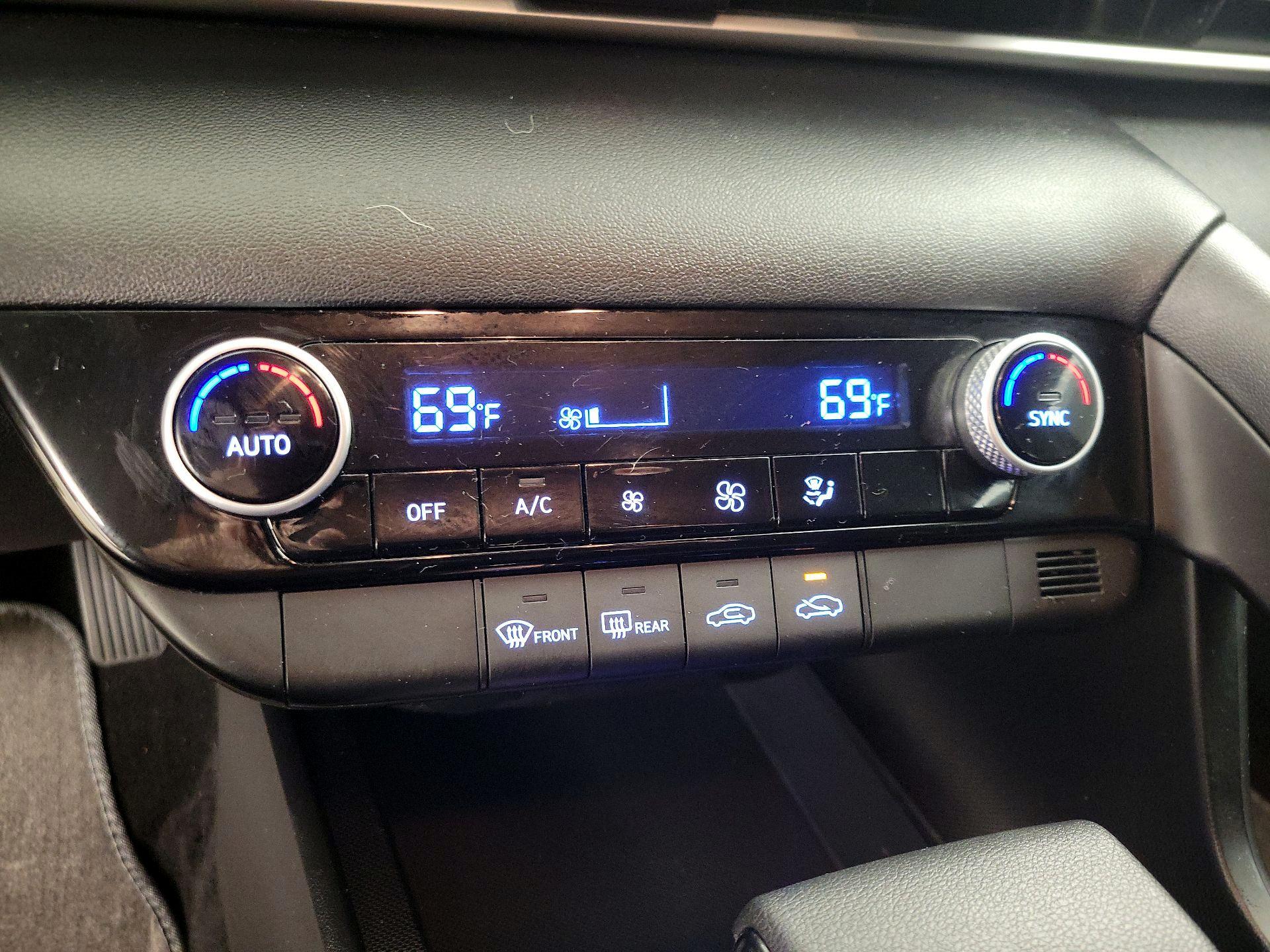 Thumbnail: 2023 Hyundai Elantra - 16