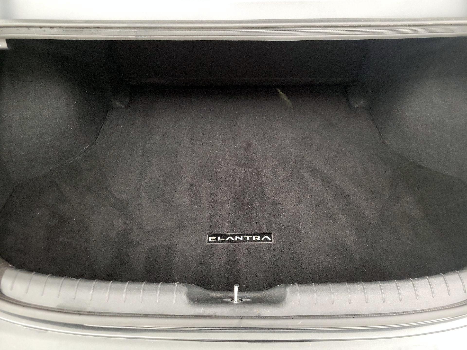 Thumbnail: 2023 Hyundai Elantra - 20