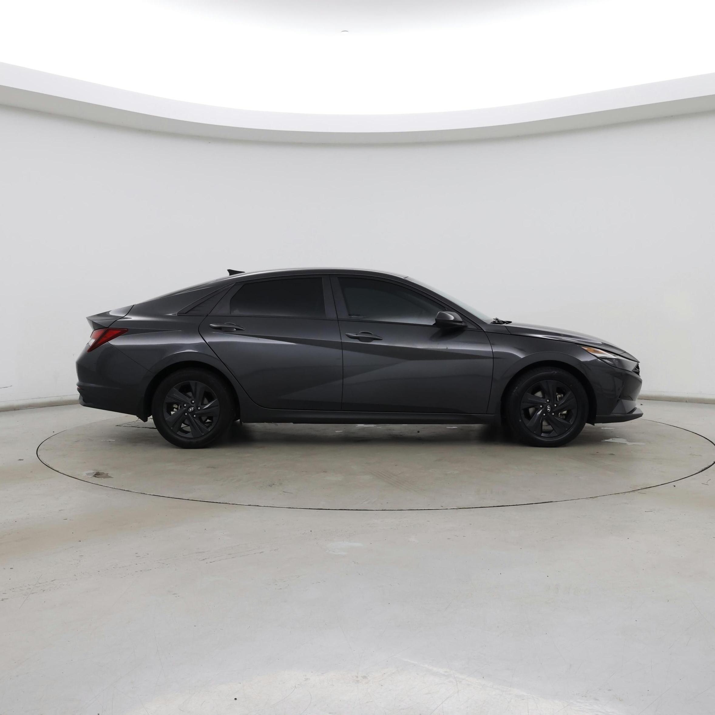 Thumbnail: 2023 Hyundai Elantra - 7