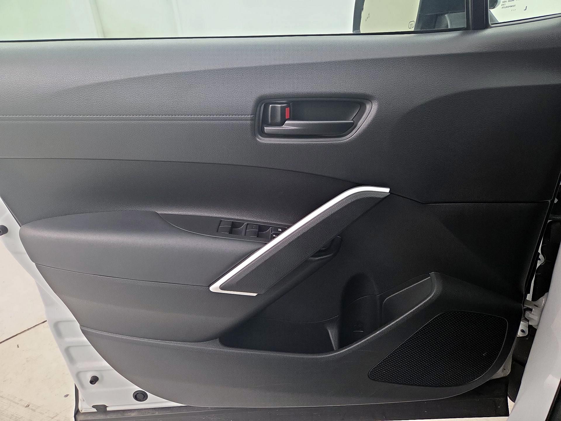 Thumbnail: 2022 Toyota Corolla Cross - 12