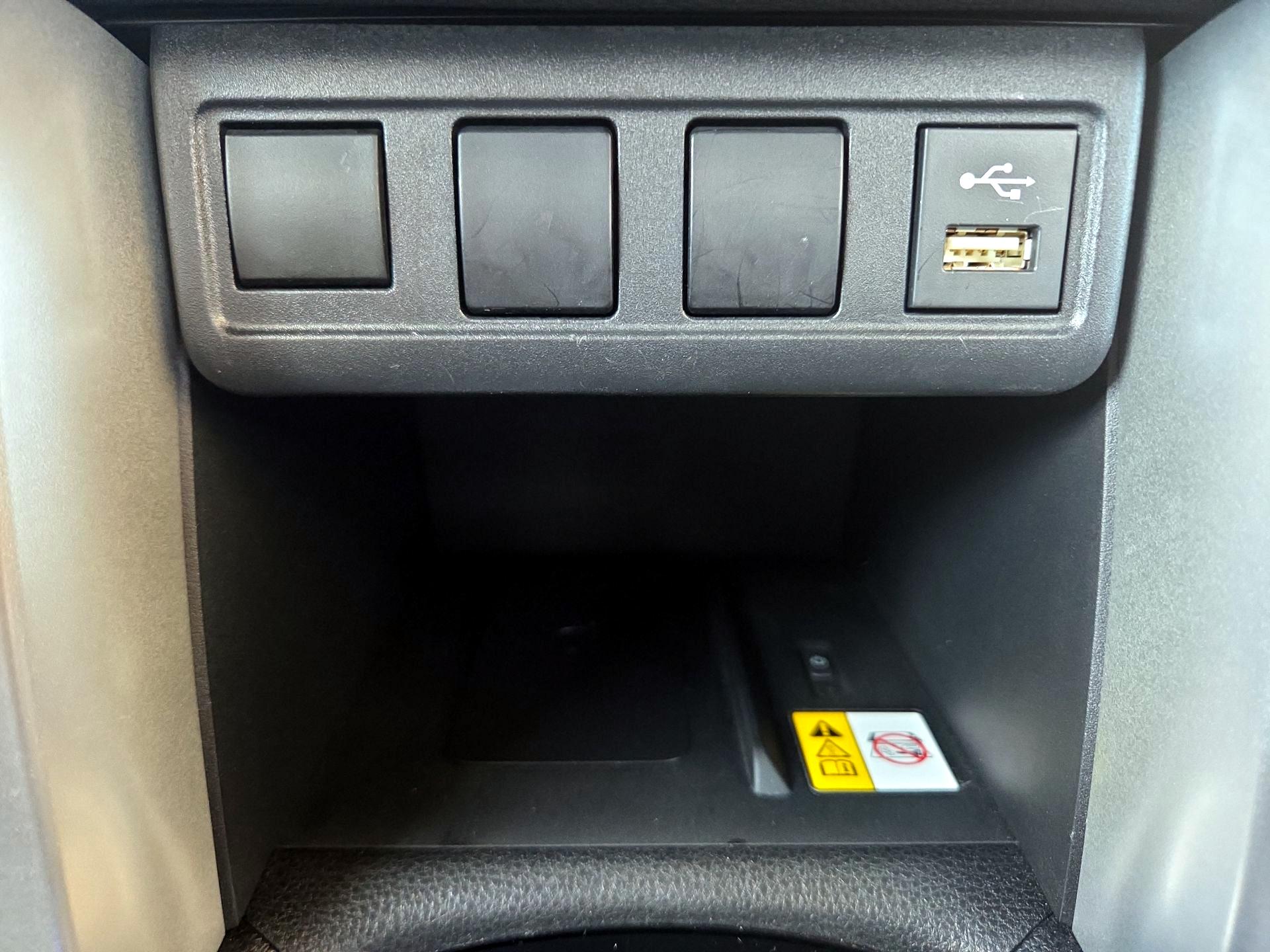 Thumbnail: 2022 Toyota Corolla Cross - 18