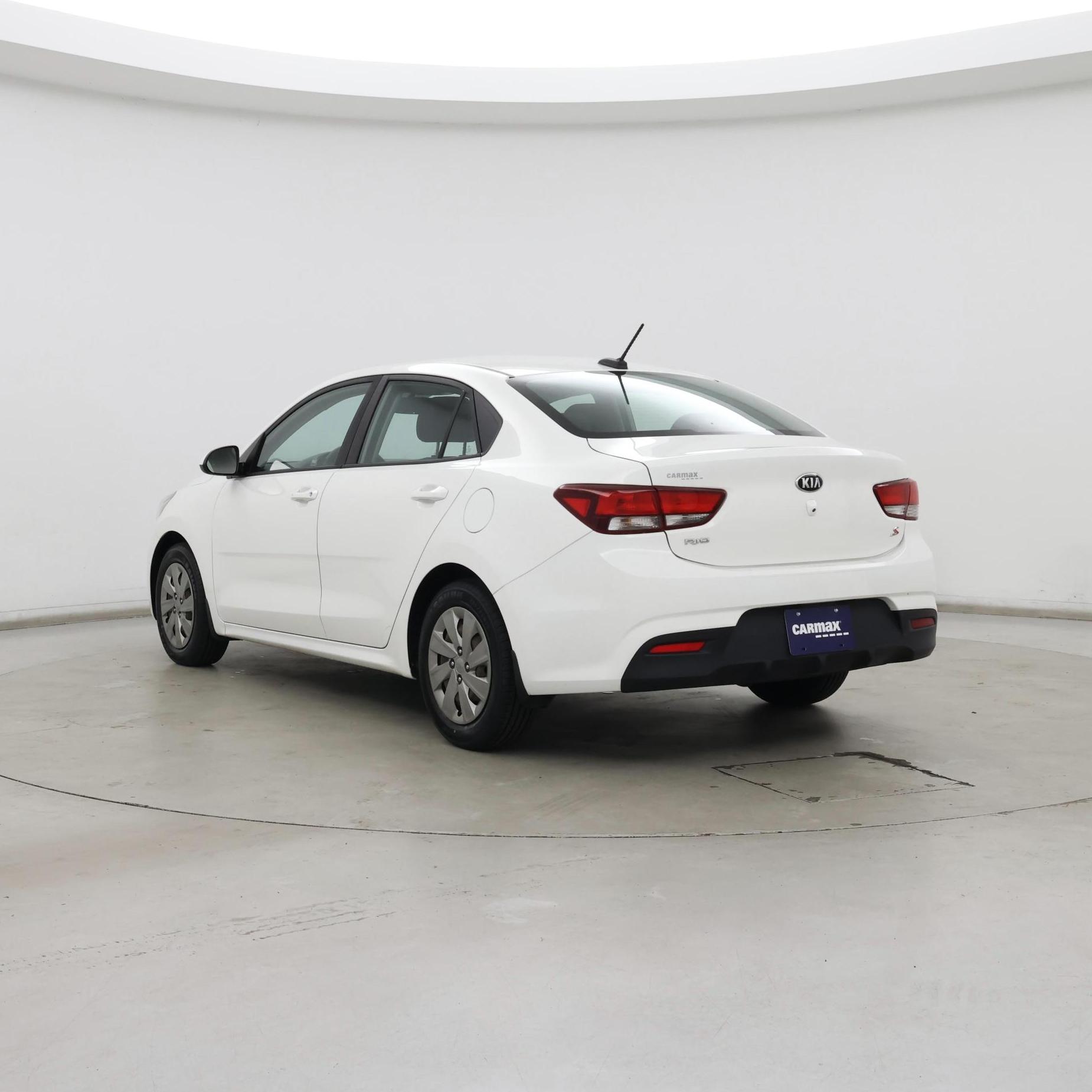 Thumbnail: 2019 Kia Rio - 2