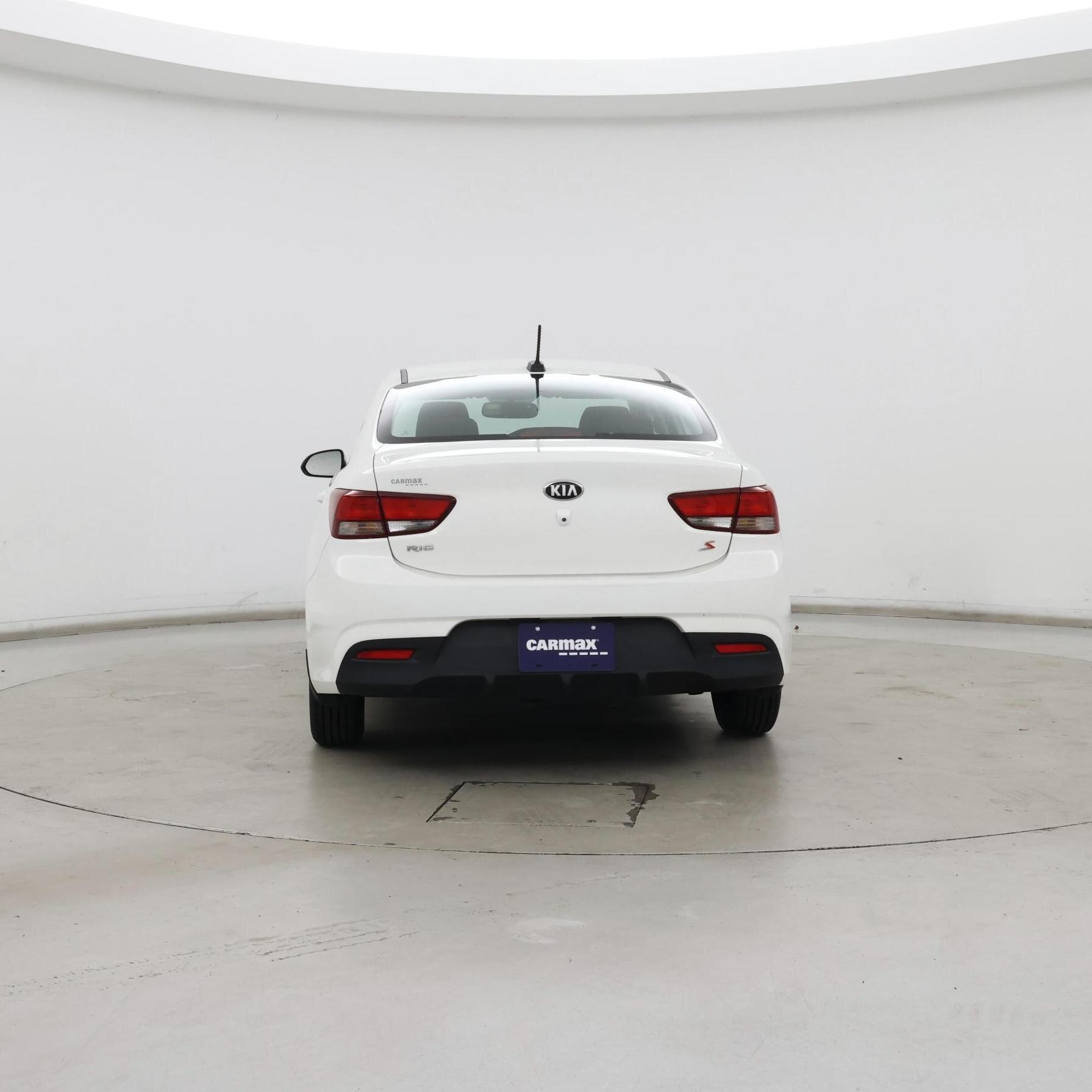 Thumbnail: 2019 Kia Rio - 6