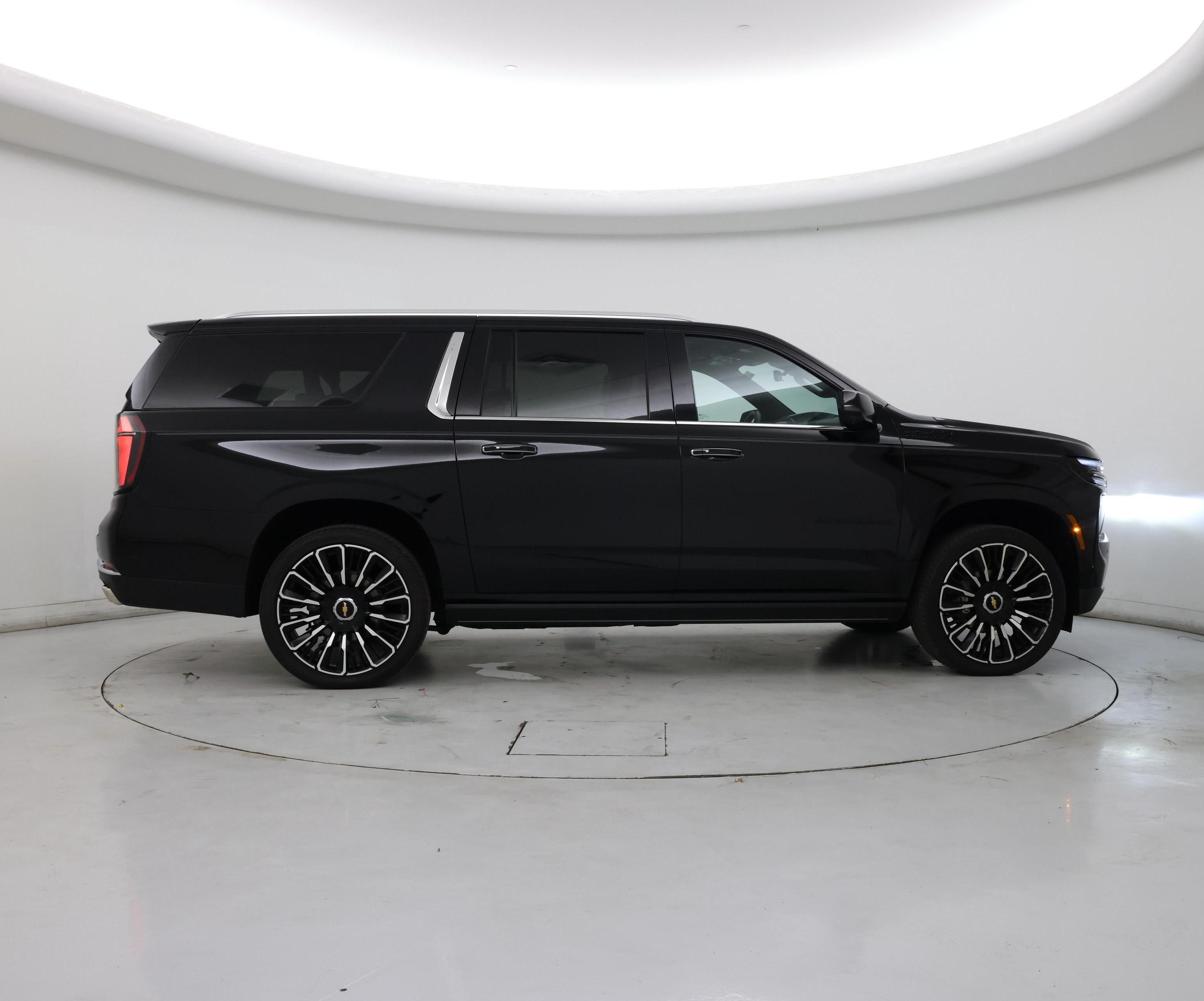 Thumbnail: 2025 Chevrolet Suburban - 7