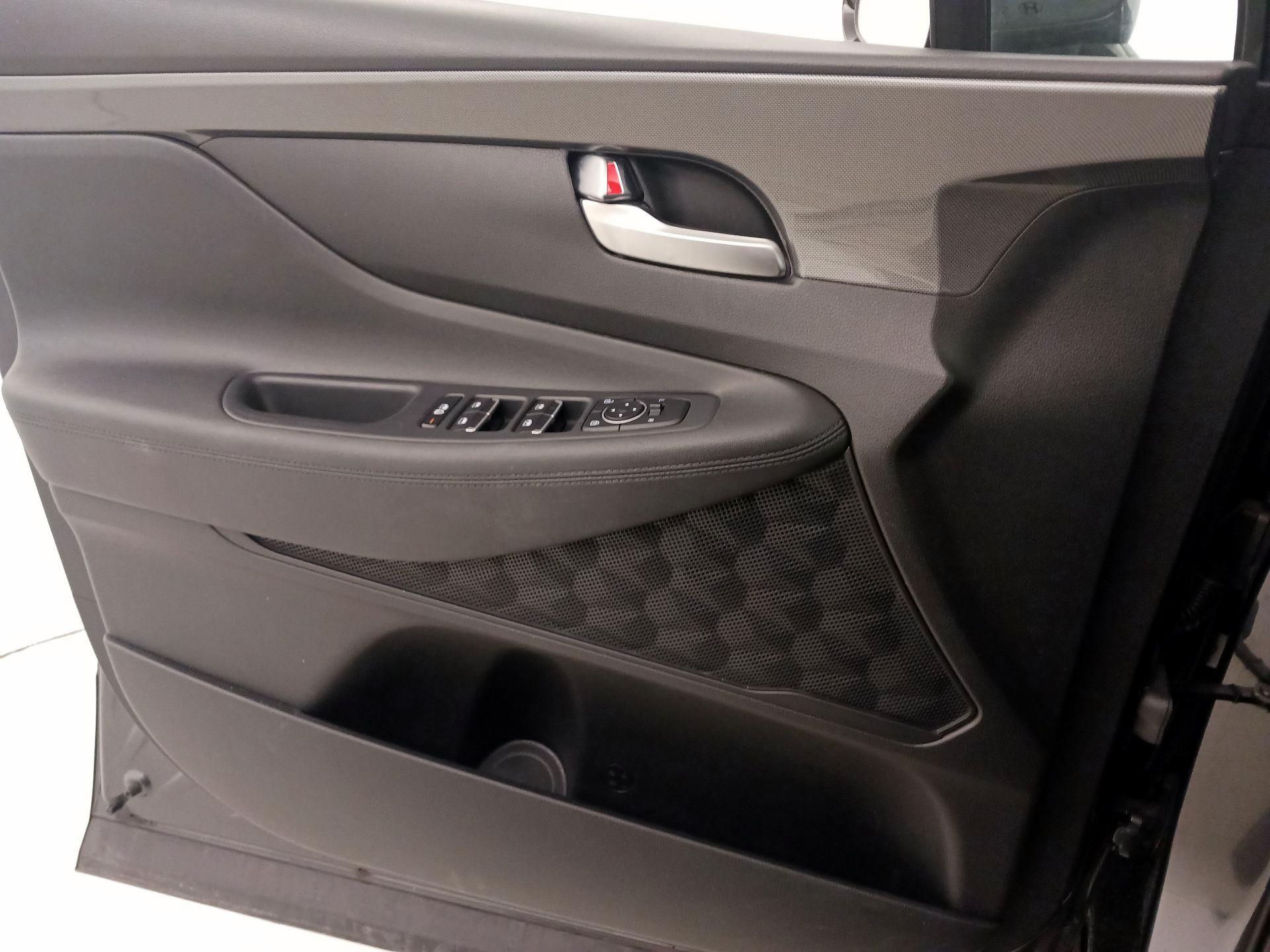 Thumbnail: 2023 Hyundai Santa Fe - 12