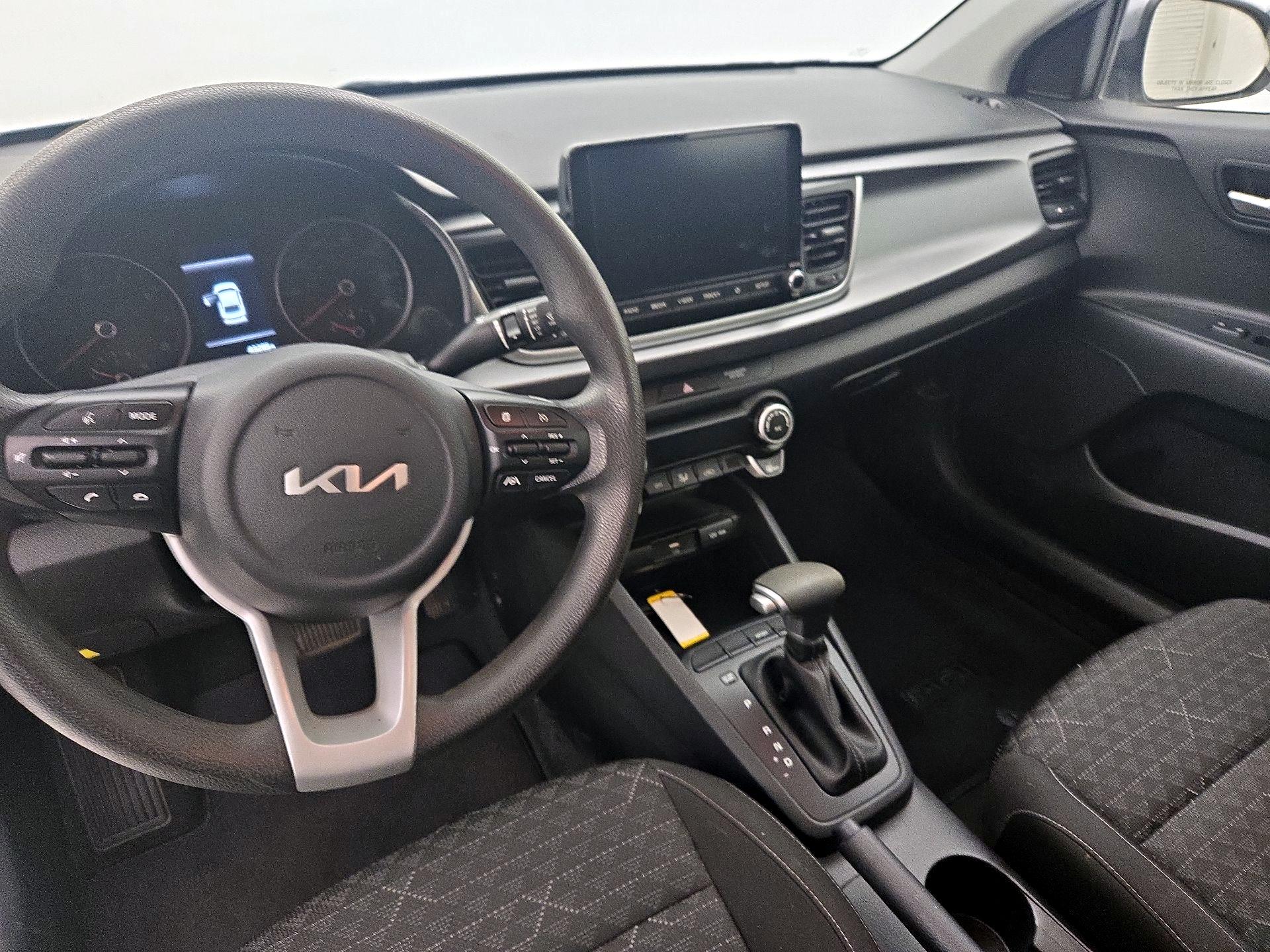 Thumbnail: 2023 Kia Rio - 9