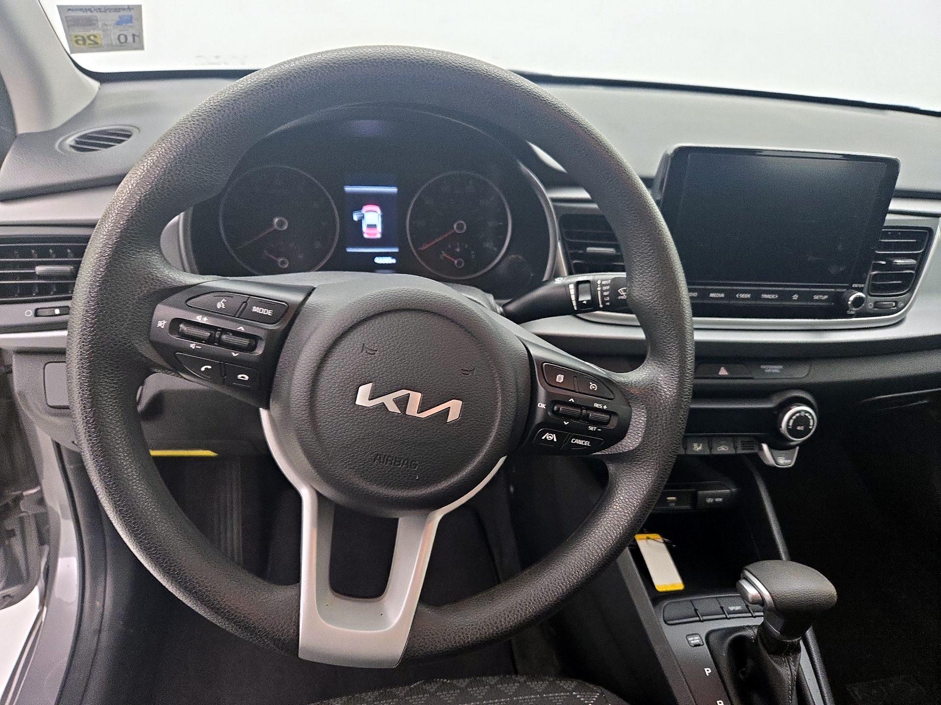 Thumbnail: 2023 Kia Rio - 10