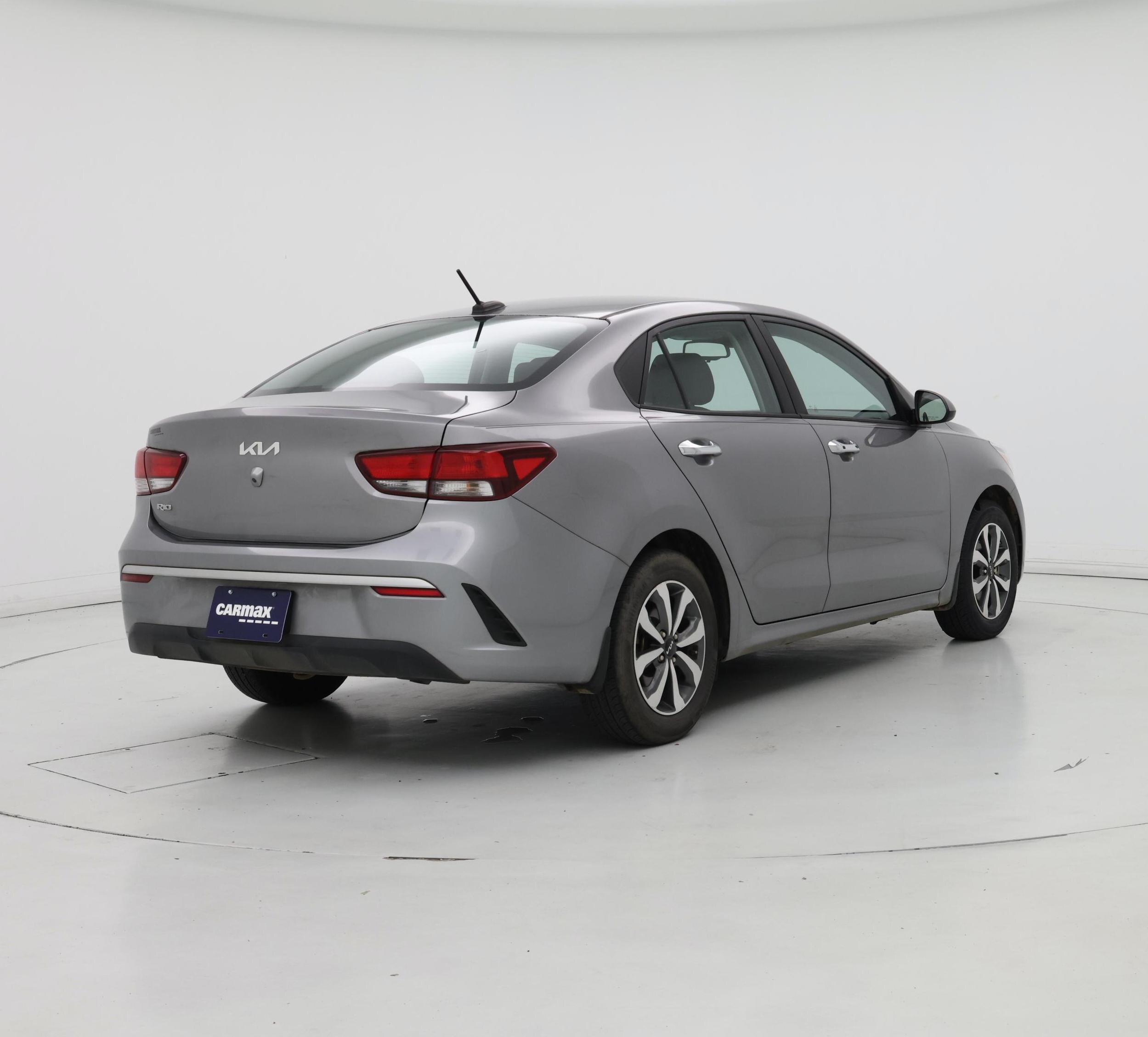 Thumbnail: 2023 Kia Rio - 8