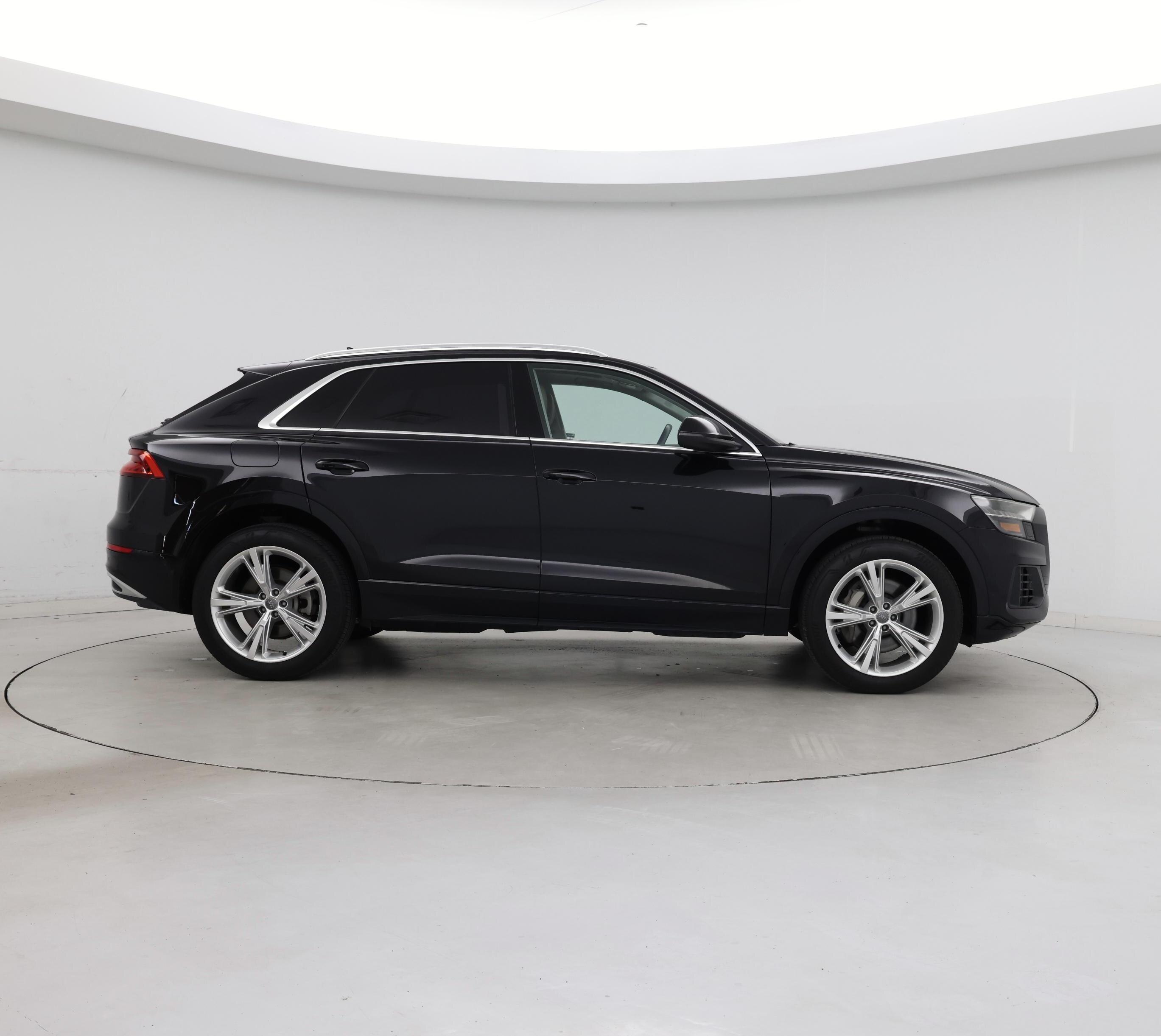 Thumbnail: 2020 Audi Q8 - 7