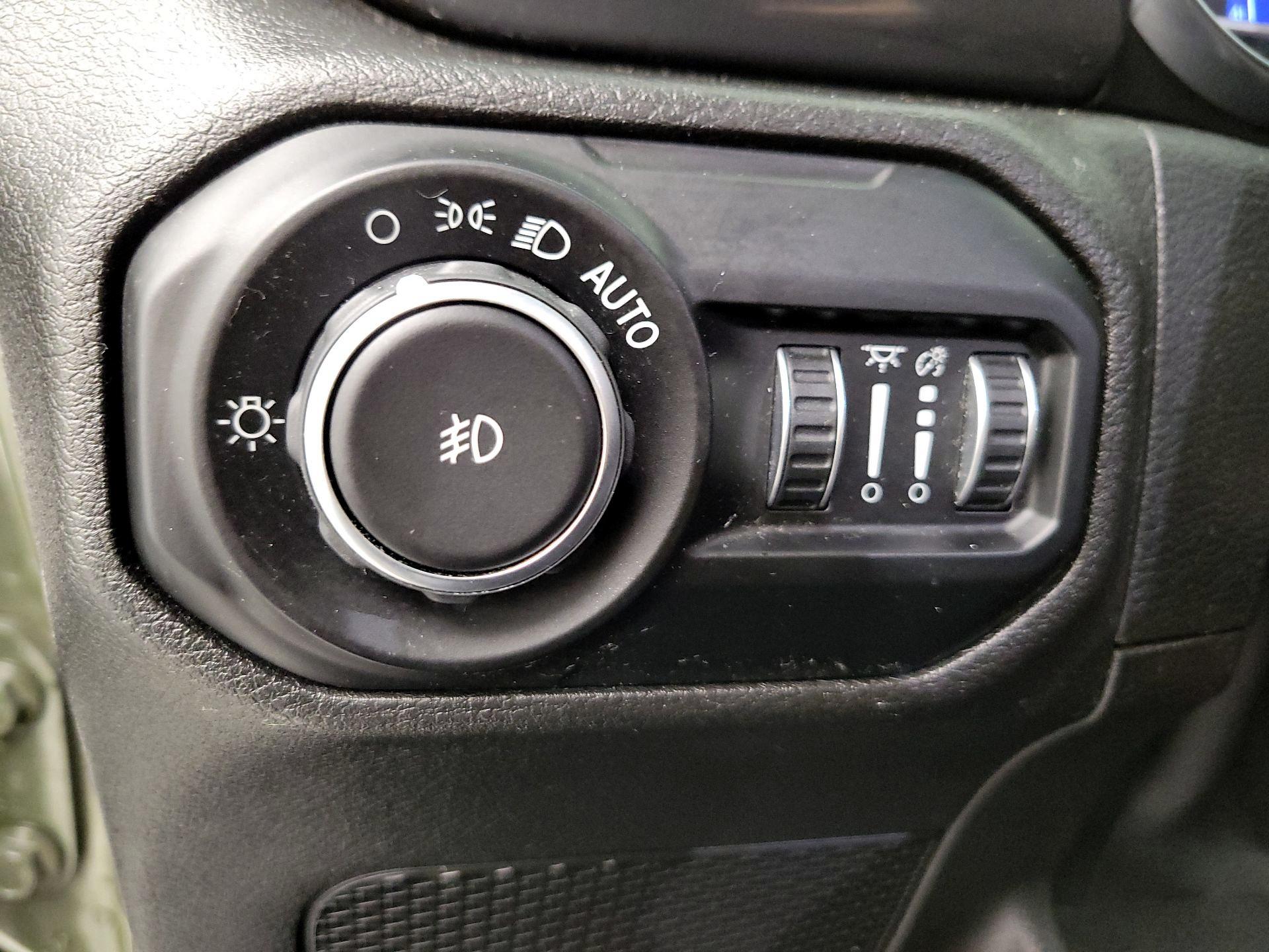 Thumbnail: 2021 Jeep Wrangler - 13