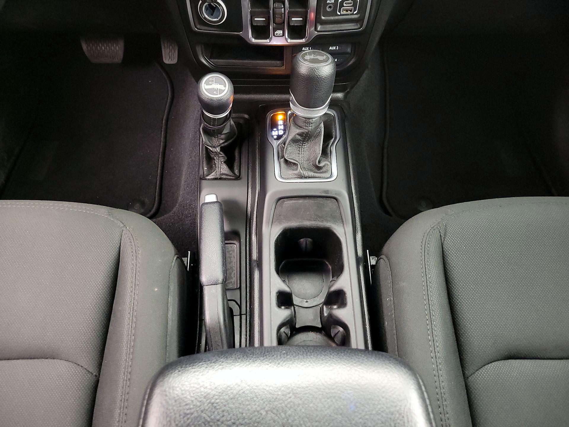 Thumbnail: 2021 Jeep Wrangler - 18