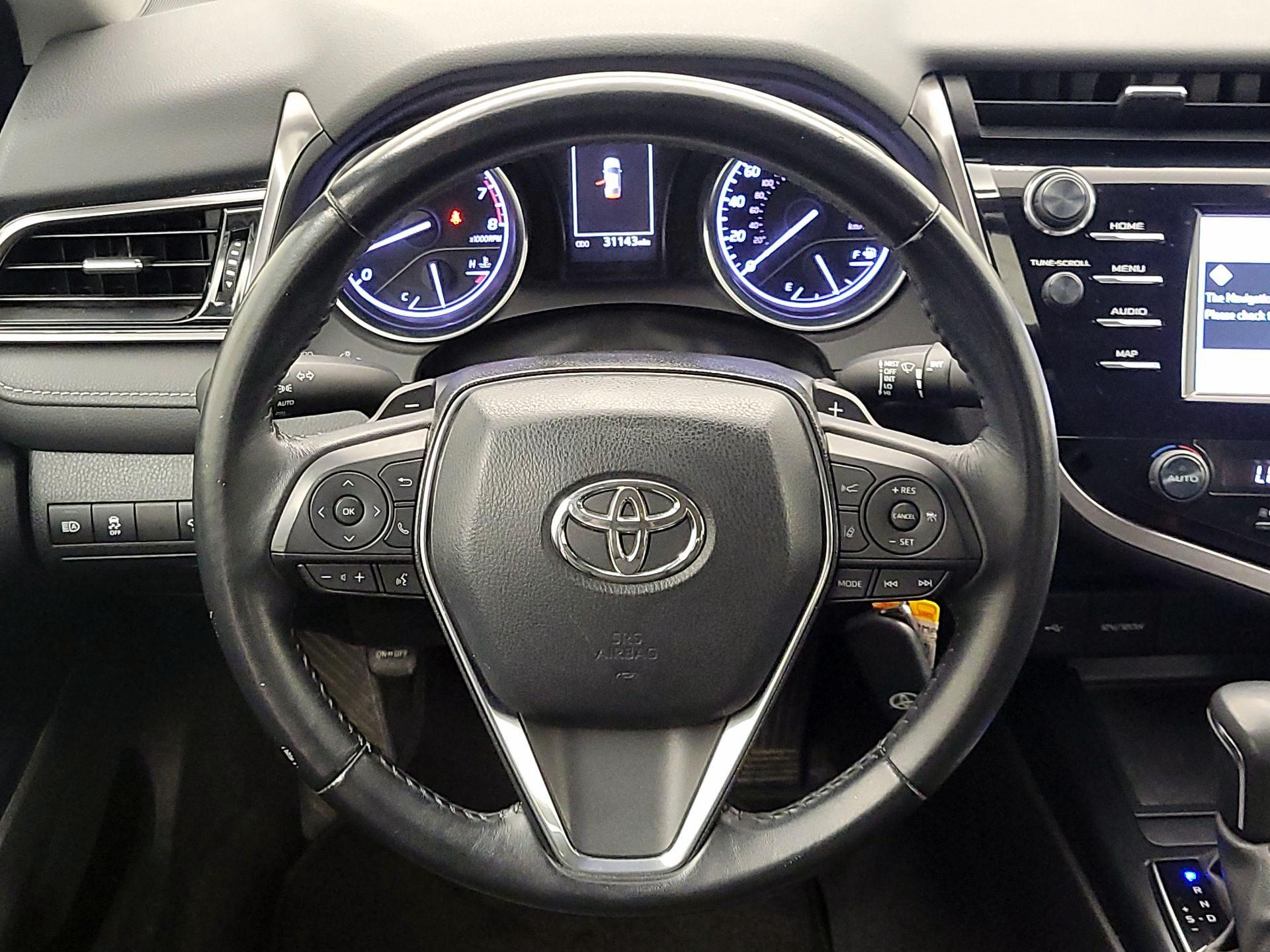 Thumbnail: 2020 Toyota Camry - 10