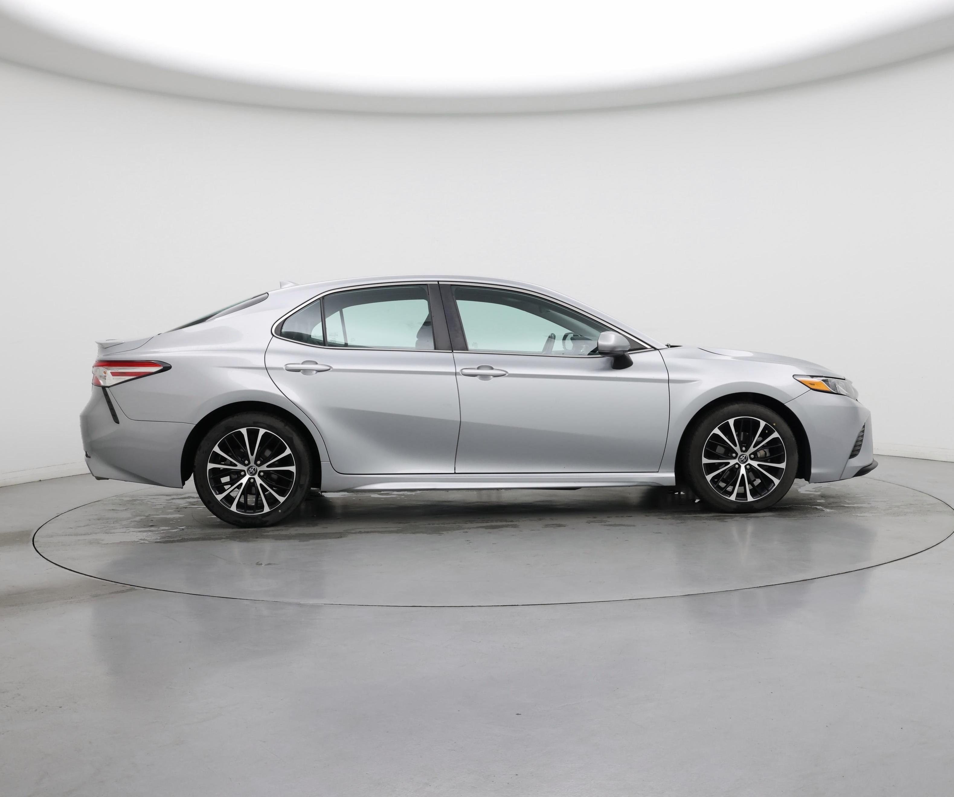 Thumbnail: 2020 Toyota Camry - 7