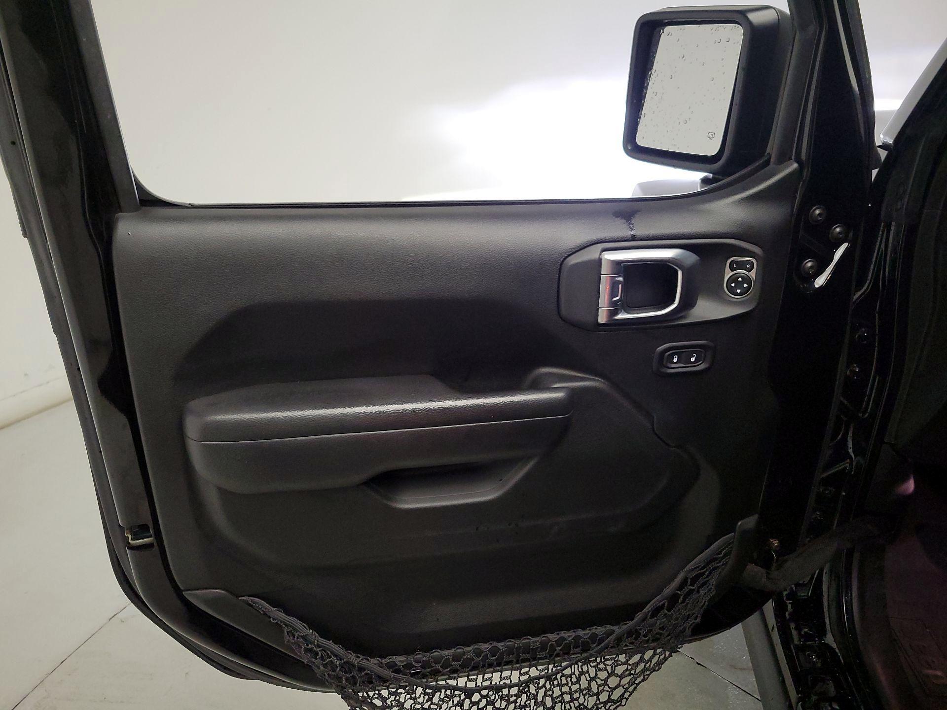 Thumbnail: 2022 Jeep Wrangler - 12