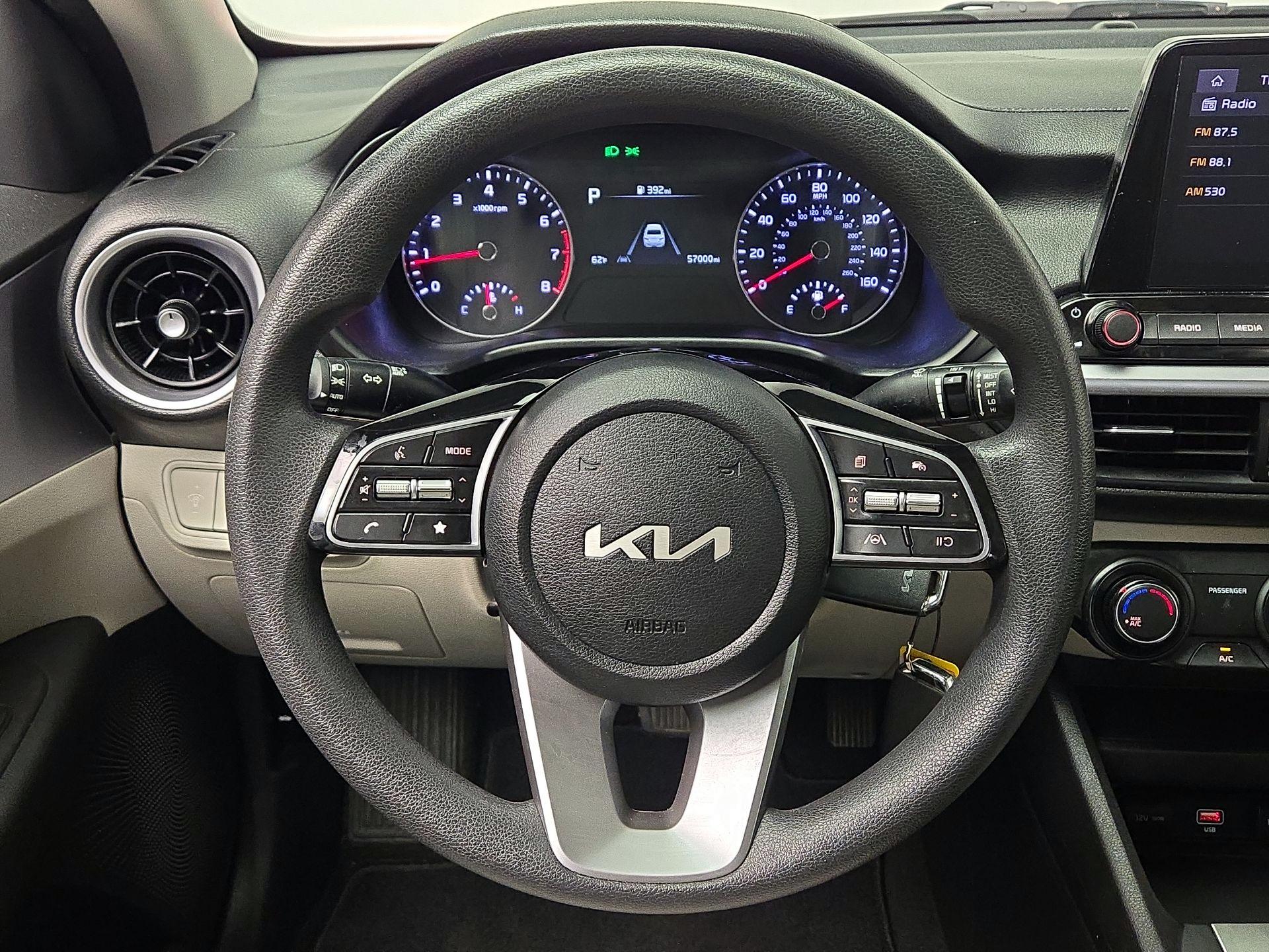 Thumbnail: 2022 Kia Forte - 10