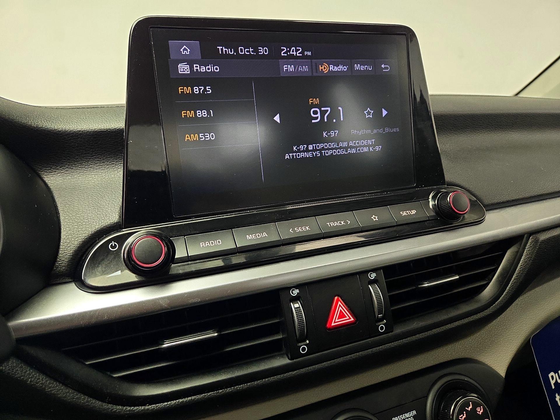 Thumbnail: 2022 Kia Forte - 15